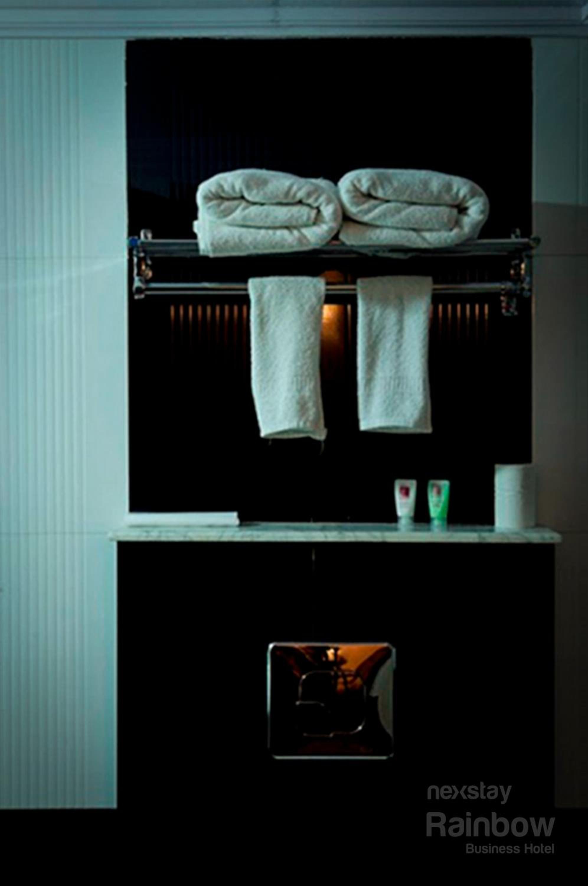 Standard Double Room - Photo 7