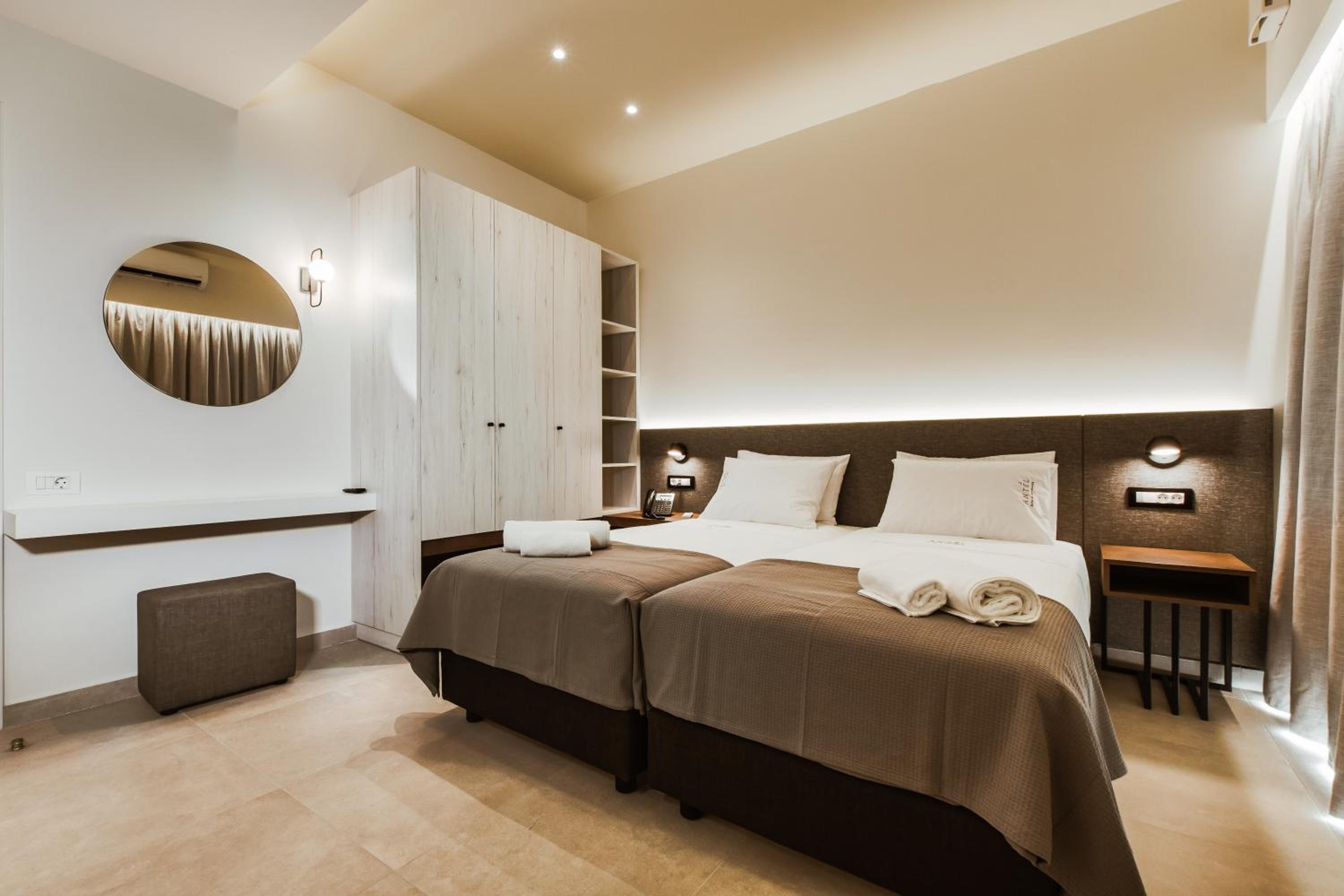 Standard Triple Room - Photo 4