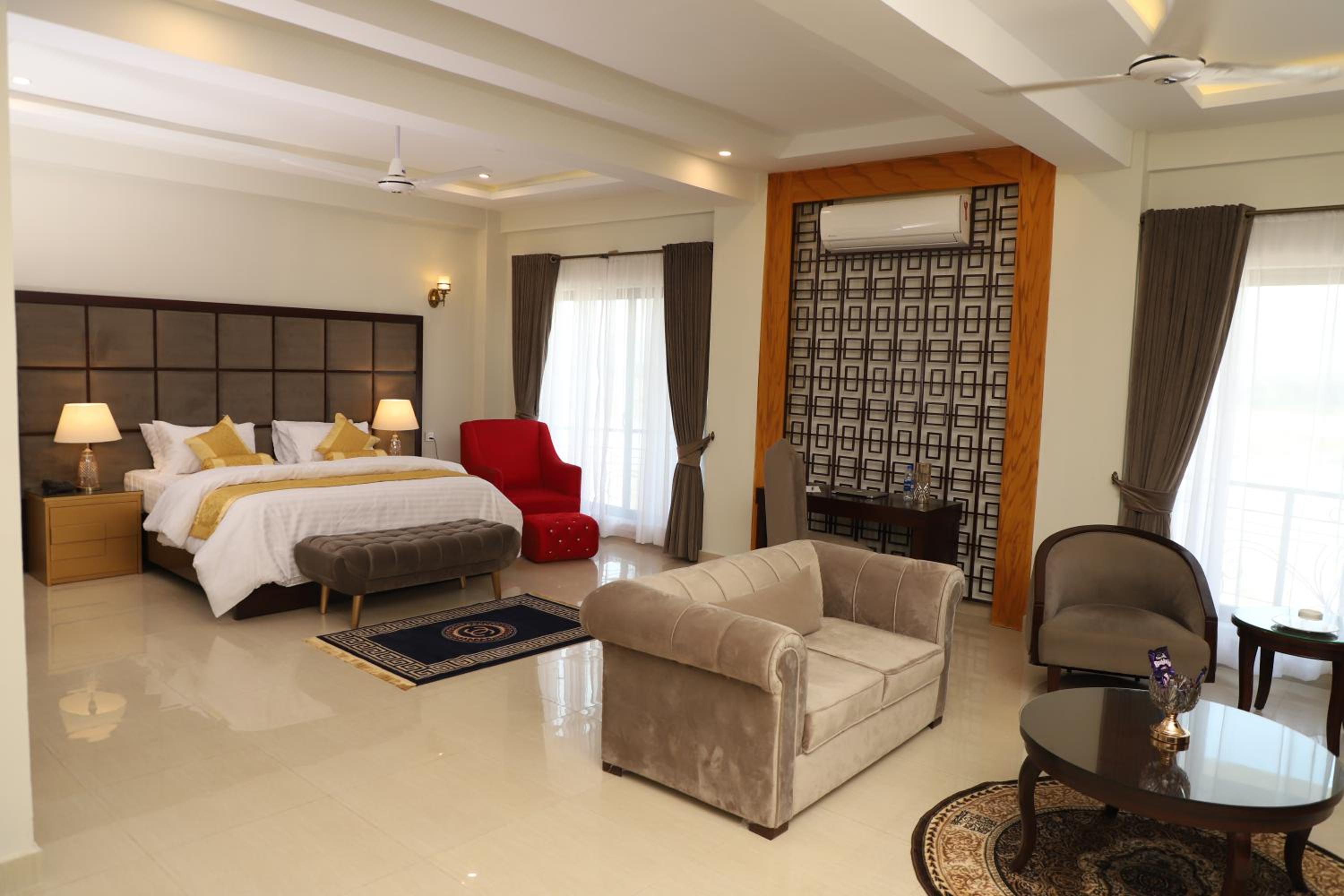 Presidential Suite photo 3