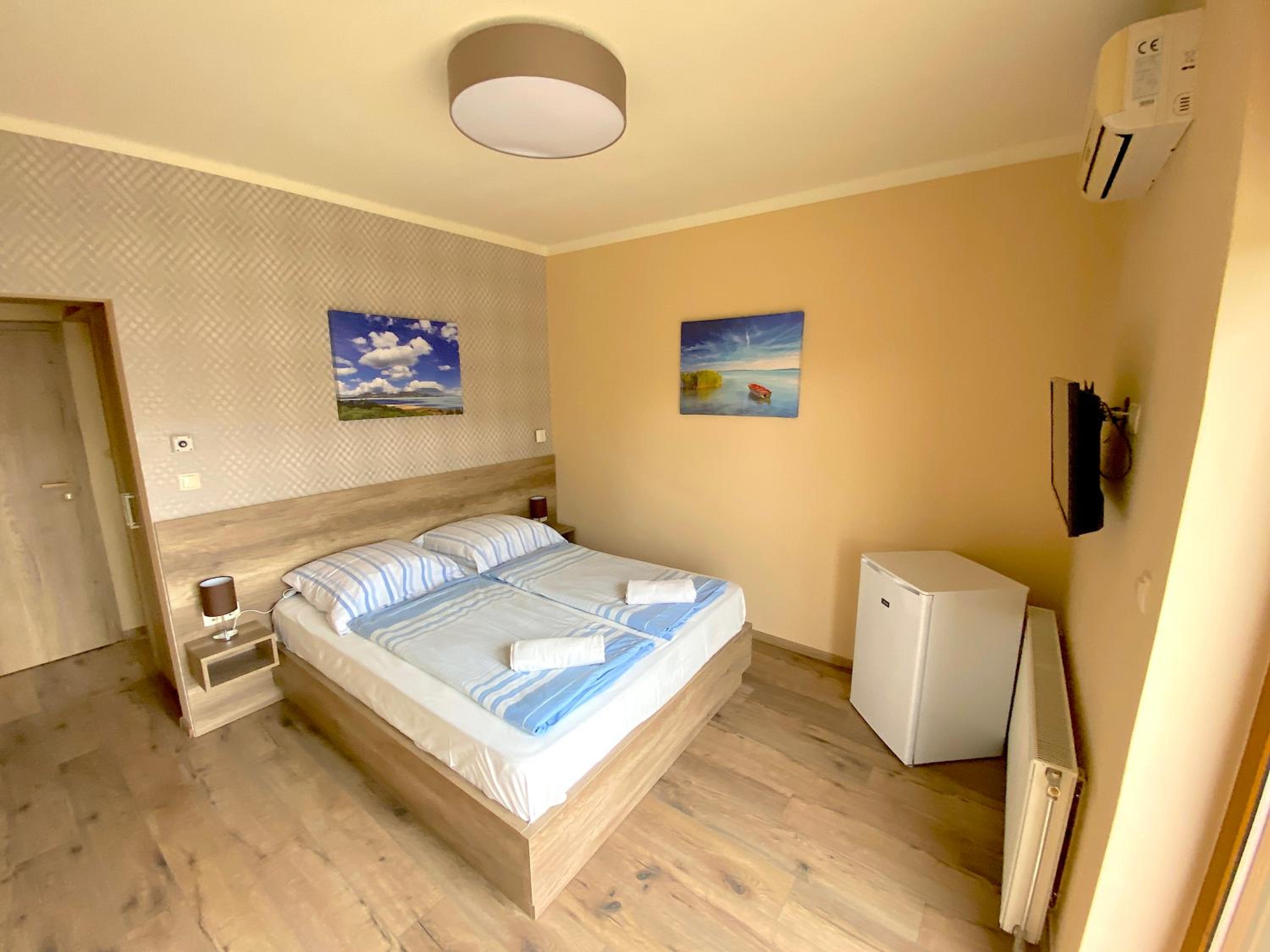 Double Room with Balcony photo 2