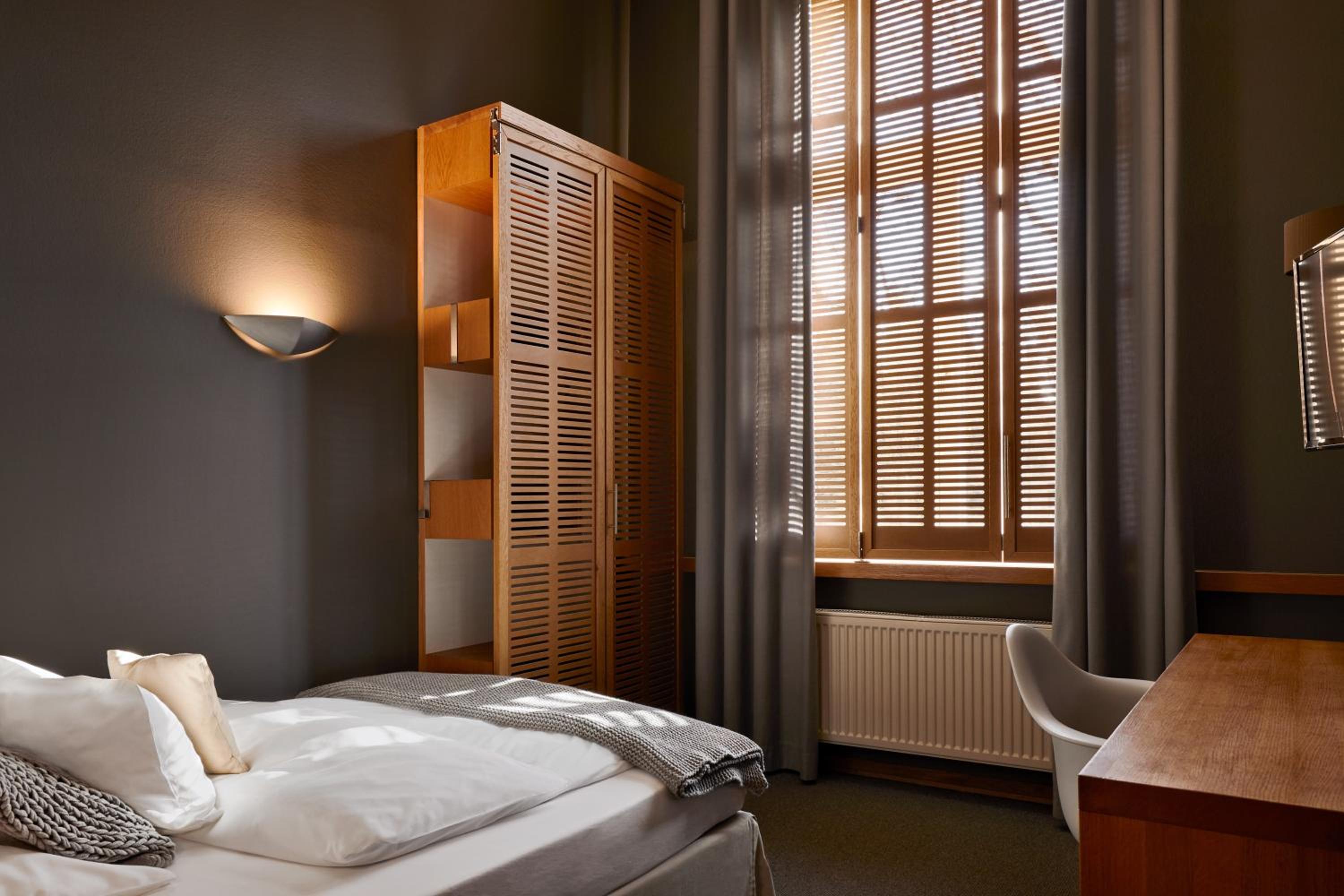 Deluxe Single Room