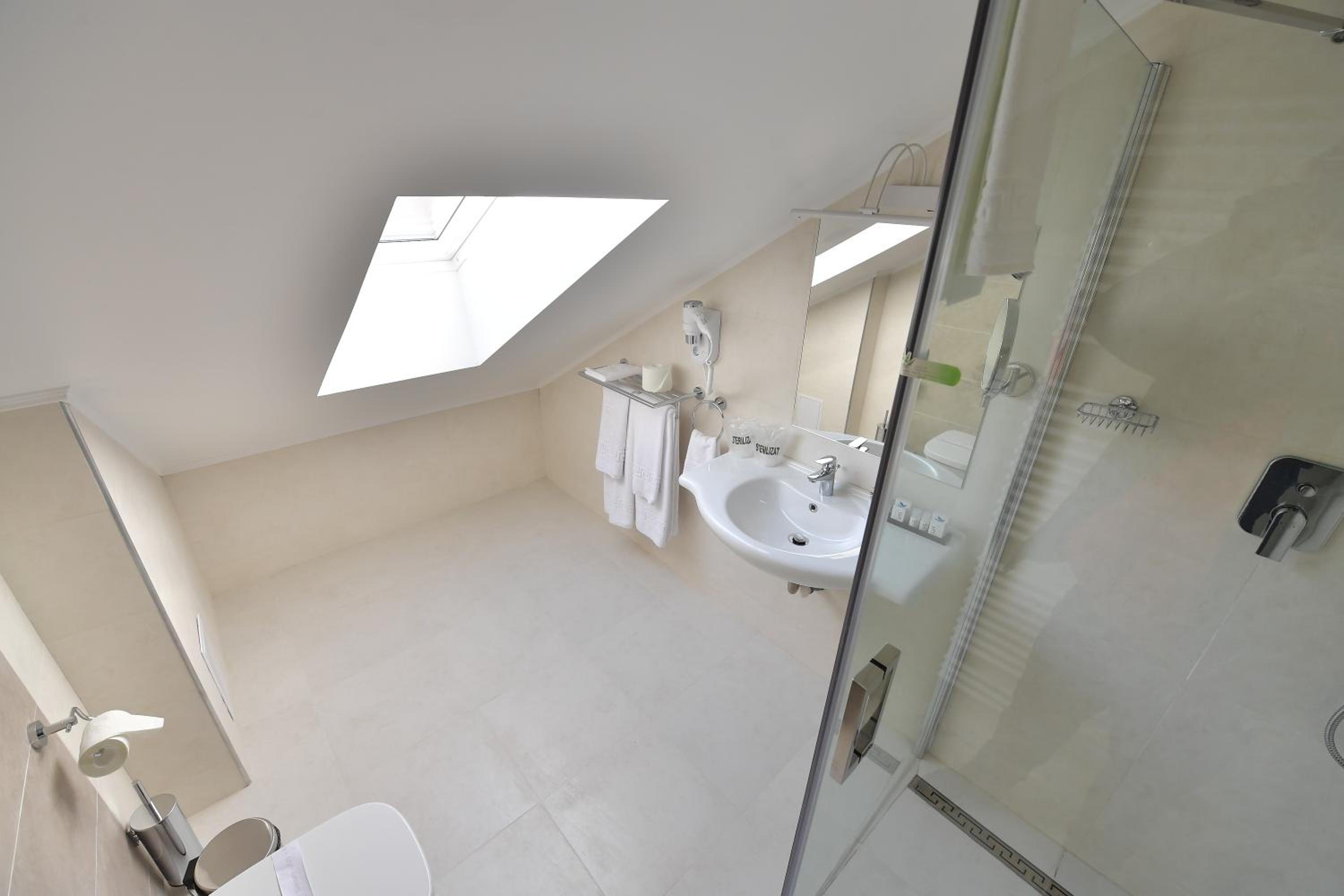 Superior Double Room - Photo 11