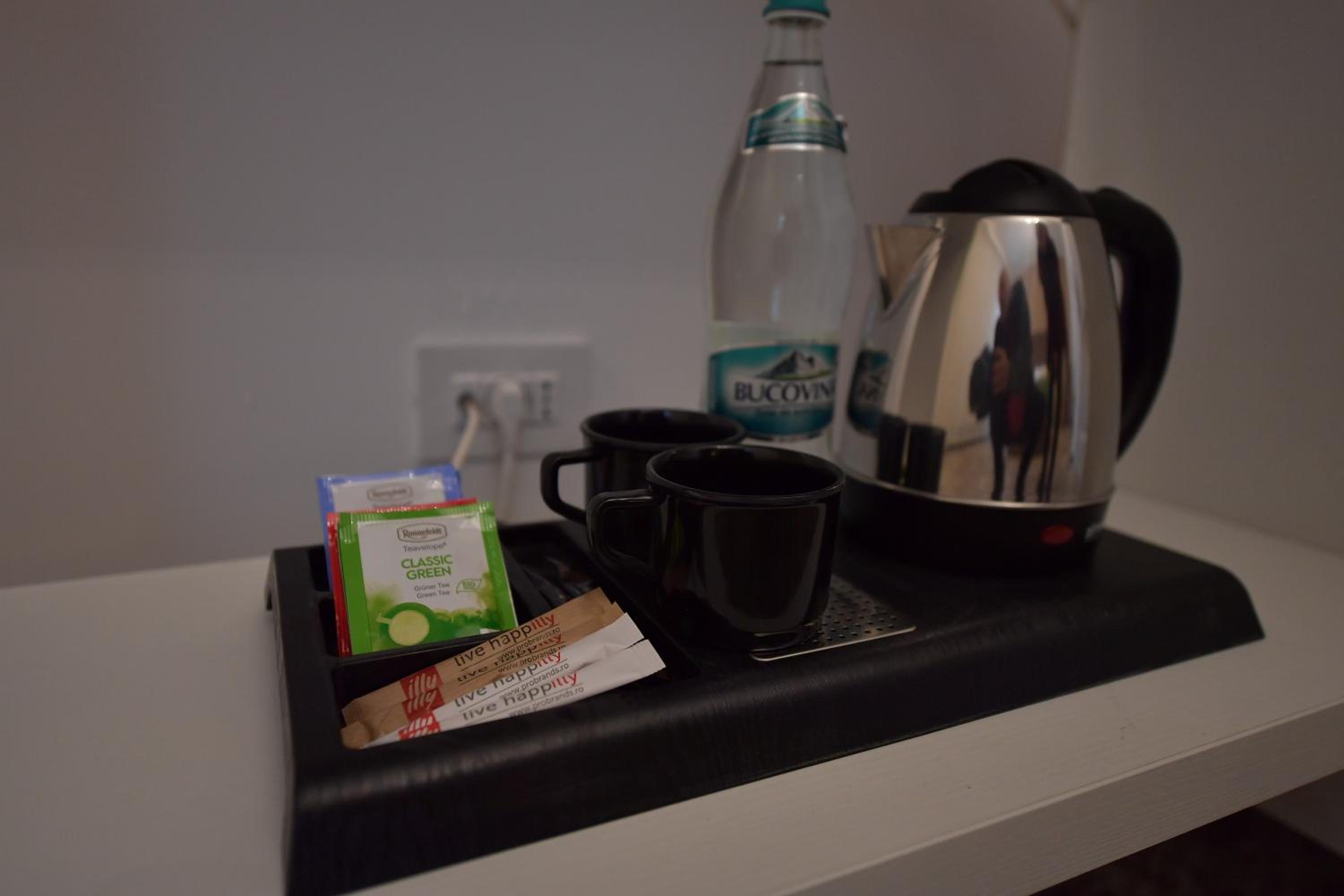 Standard Double Room - Photo 4