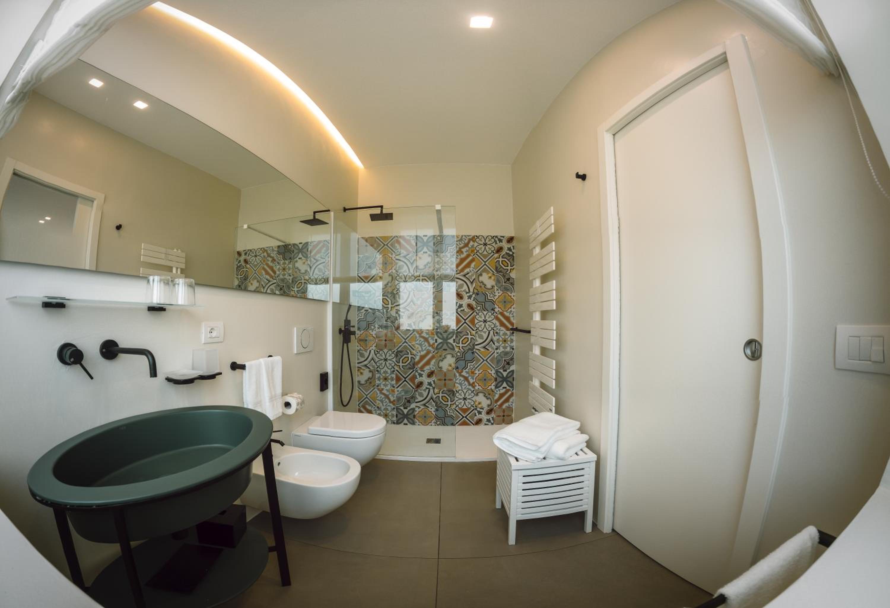 Deluxe Double Room - Photo 7