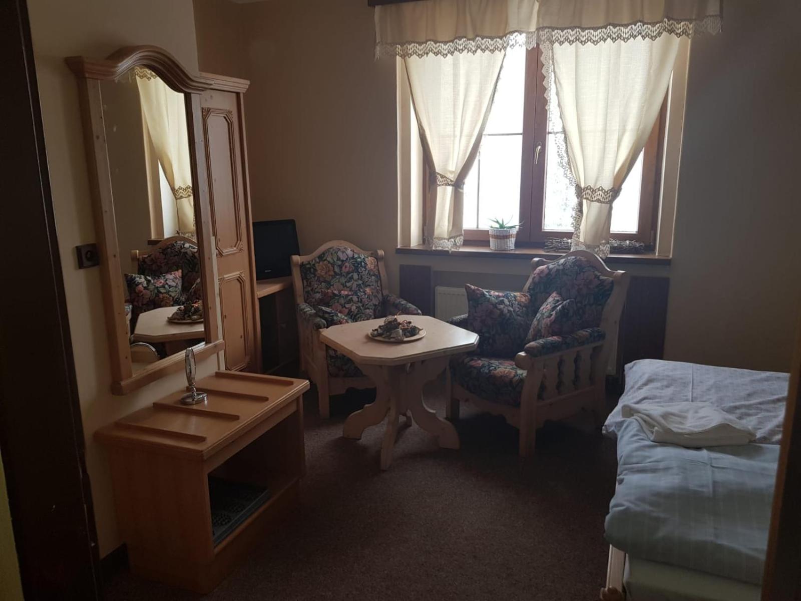 Standard Double Room - Photo 4