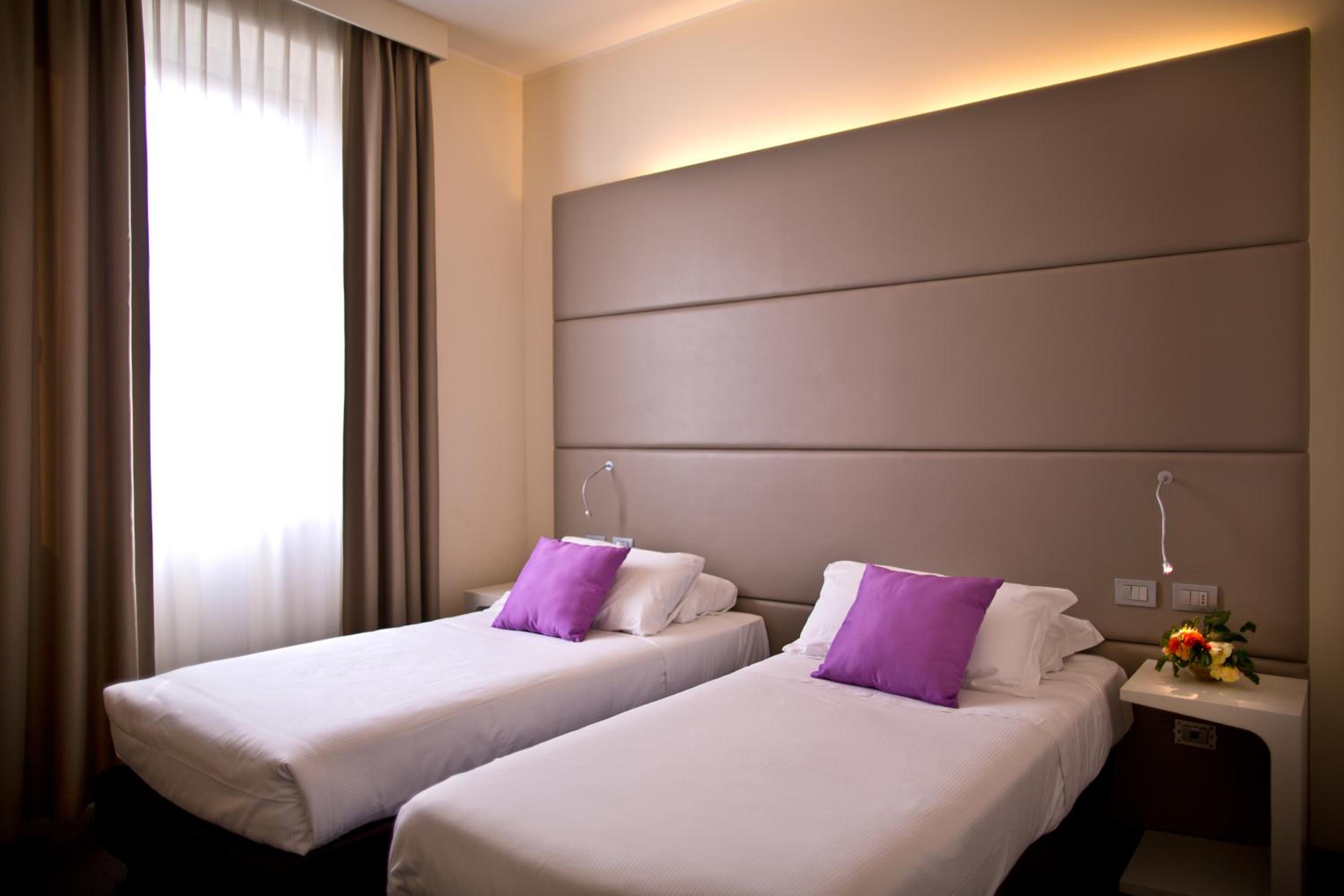 Superior Twin Room - Photo 1