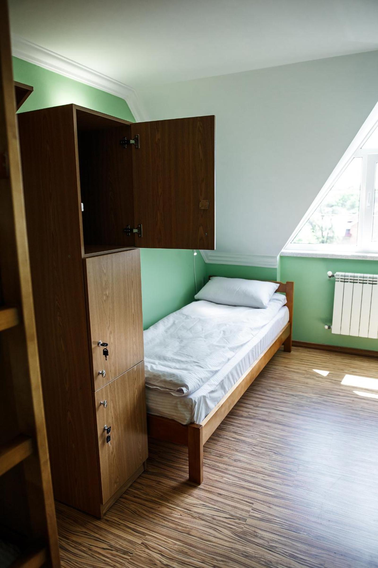 Single Bed in Mixed Dormitory Room photo 3