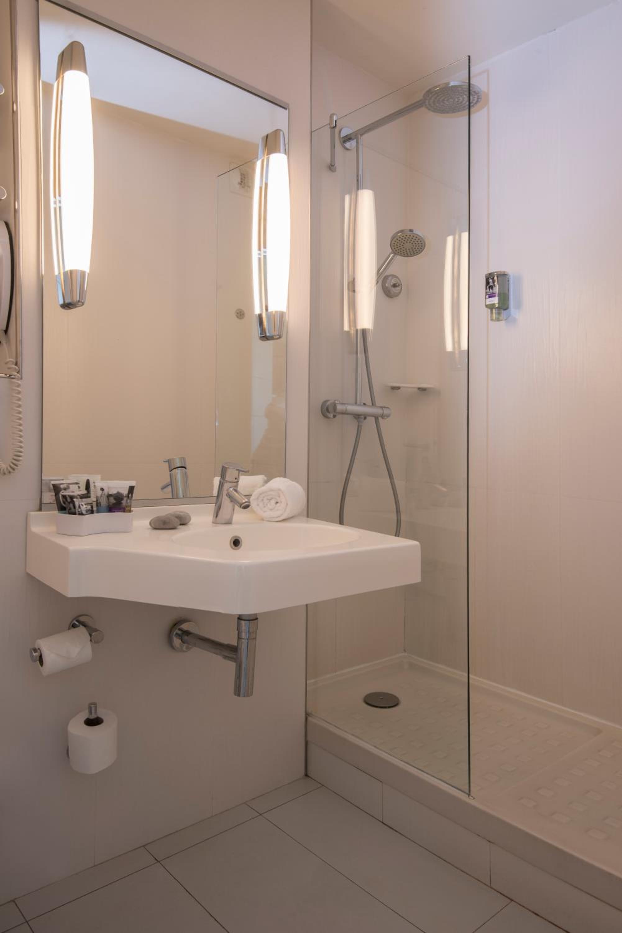 Classic Double Room - Photo 4