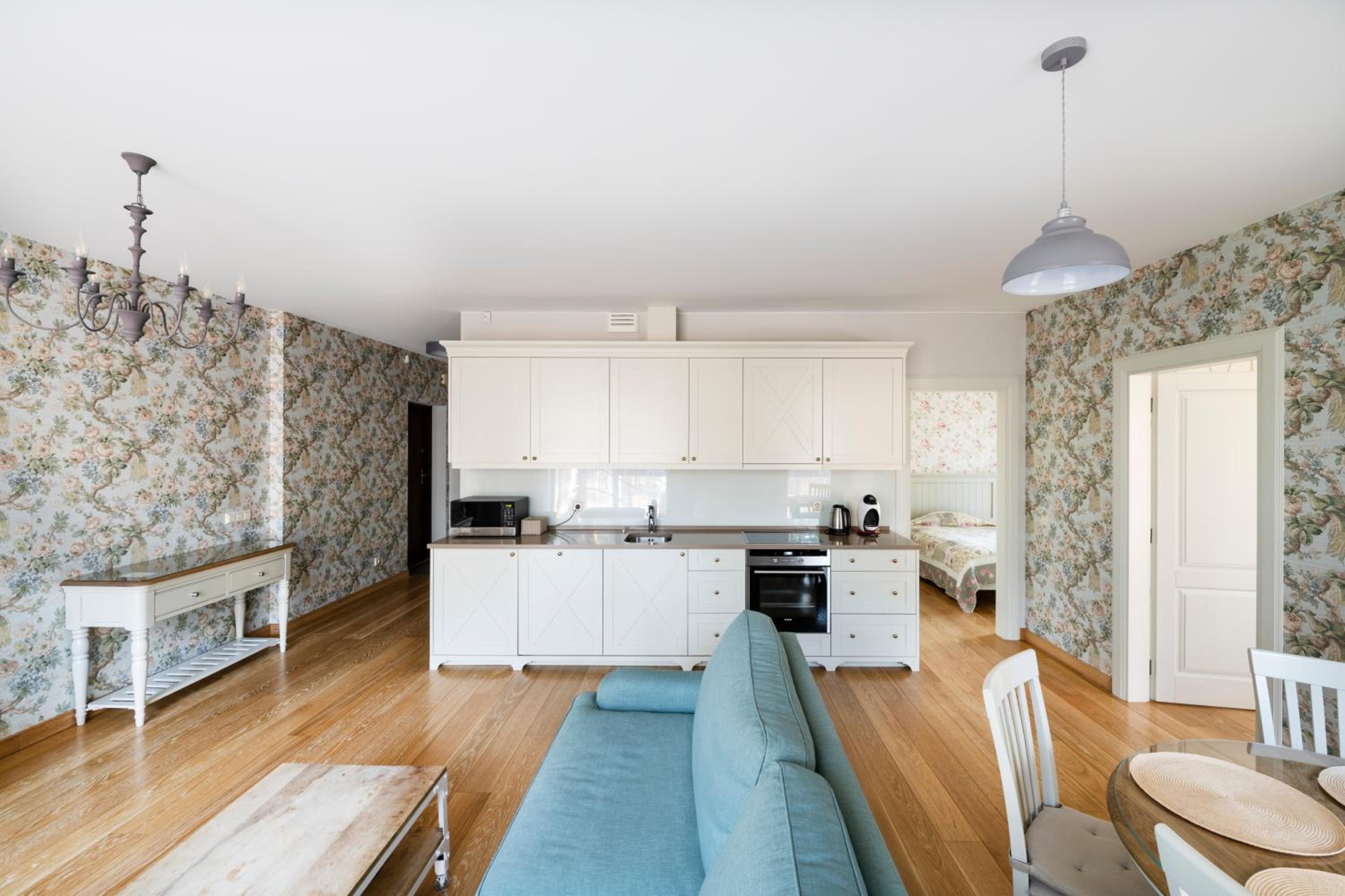 Two-Bedroom Apartment - Meadow photo 3