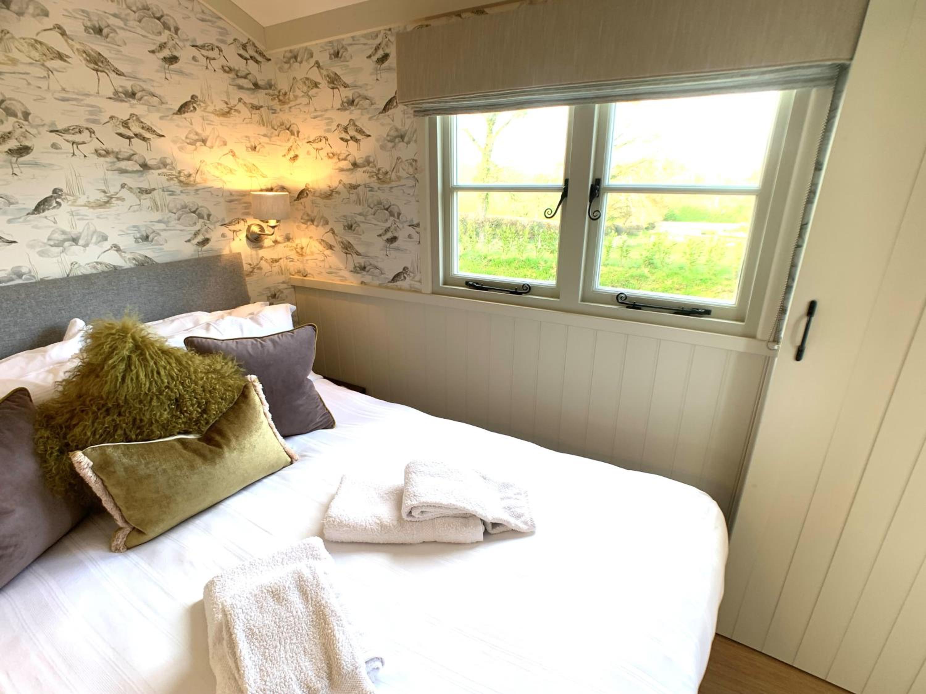Deluxe Double Room with Shower photo 1