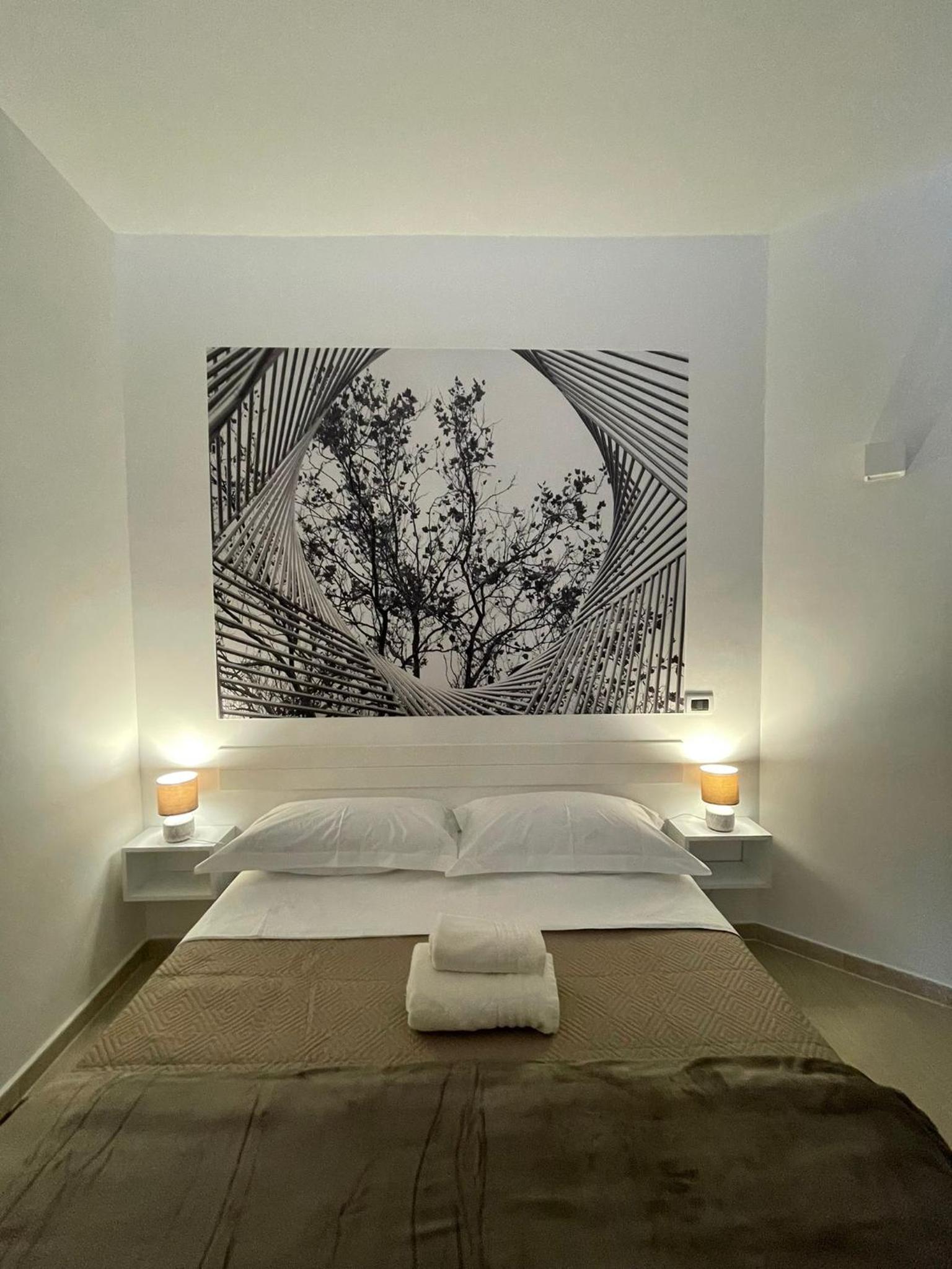 One-Bedroom House photo 1