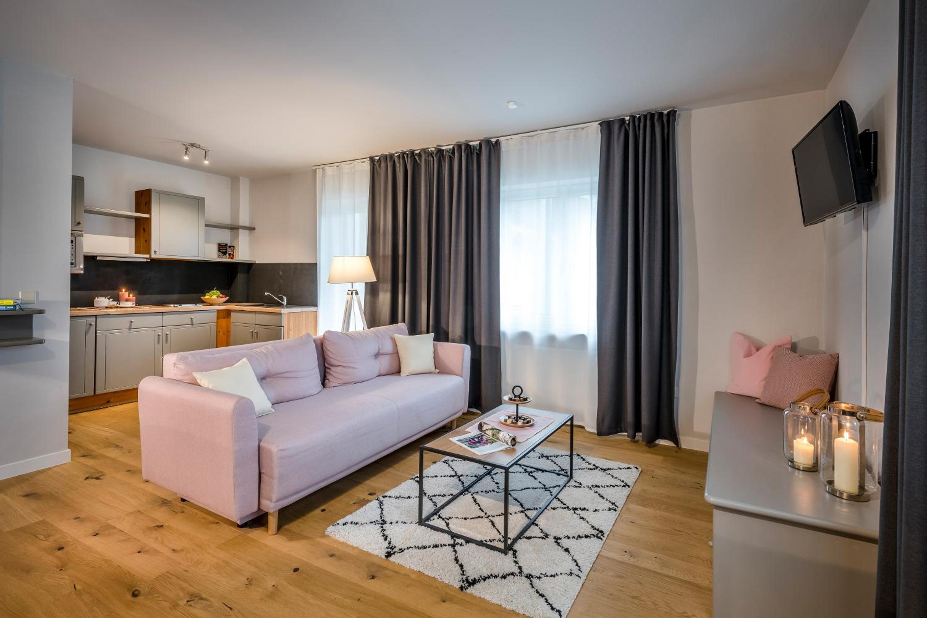 Double Room - Photo 2