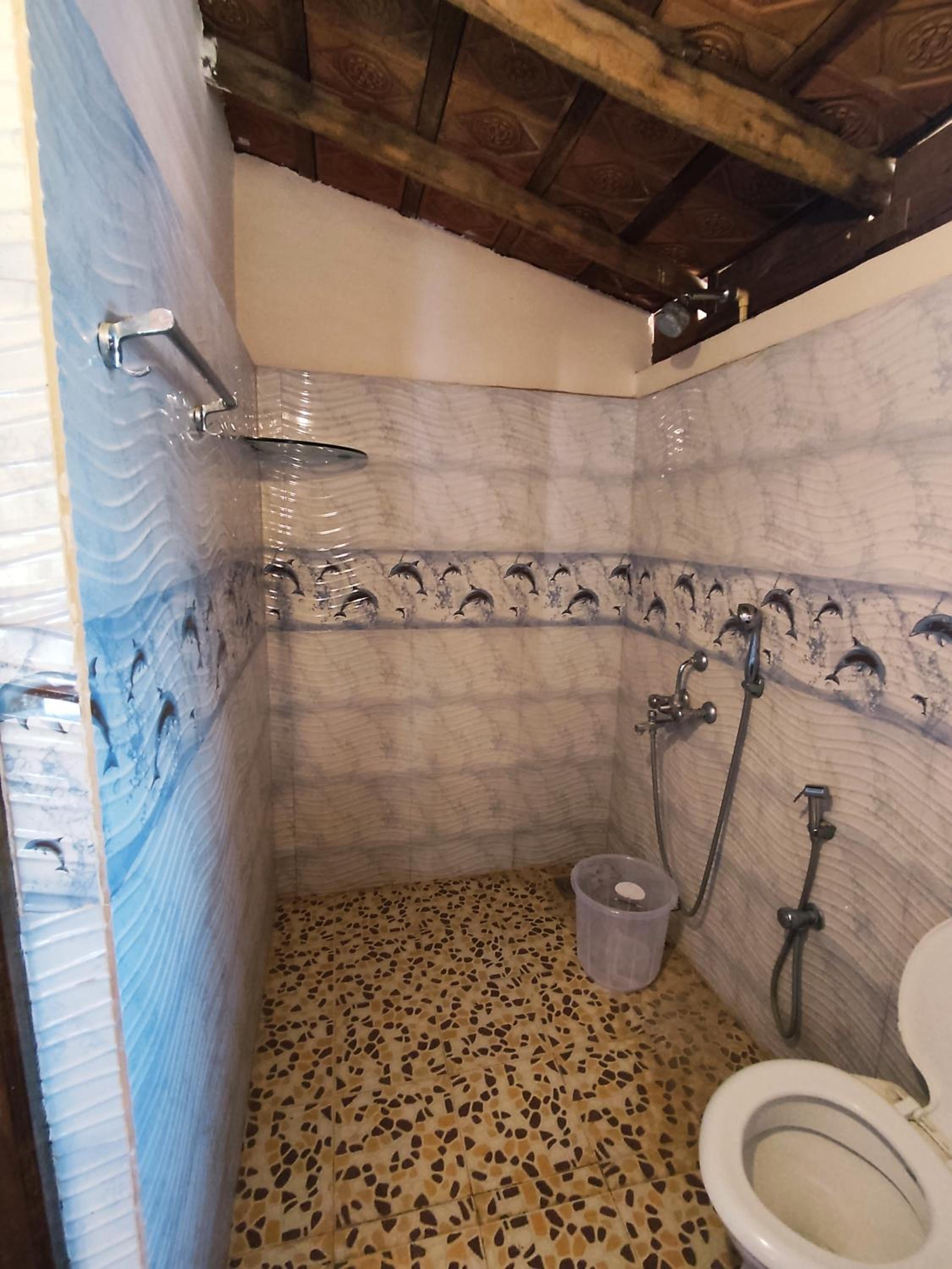 Queen Room with Sea View - Photo 5