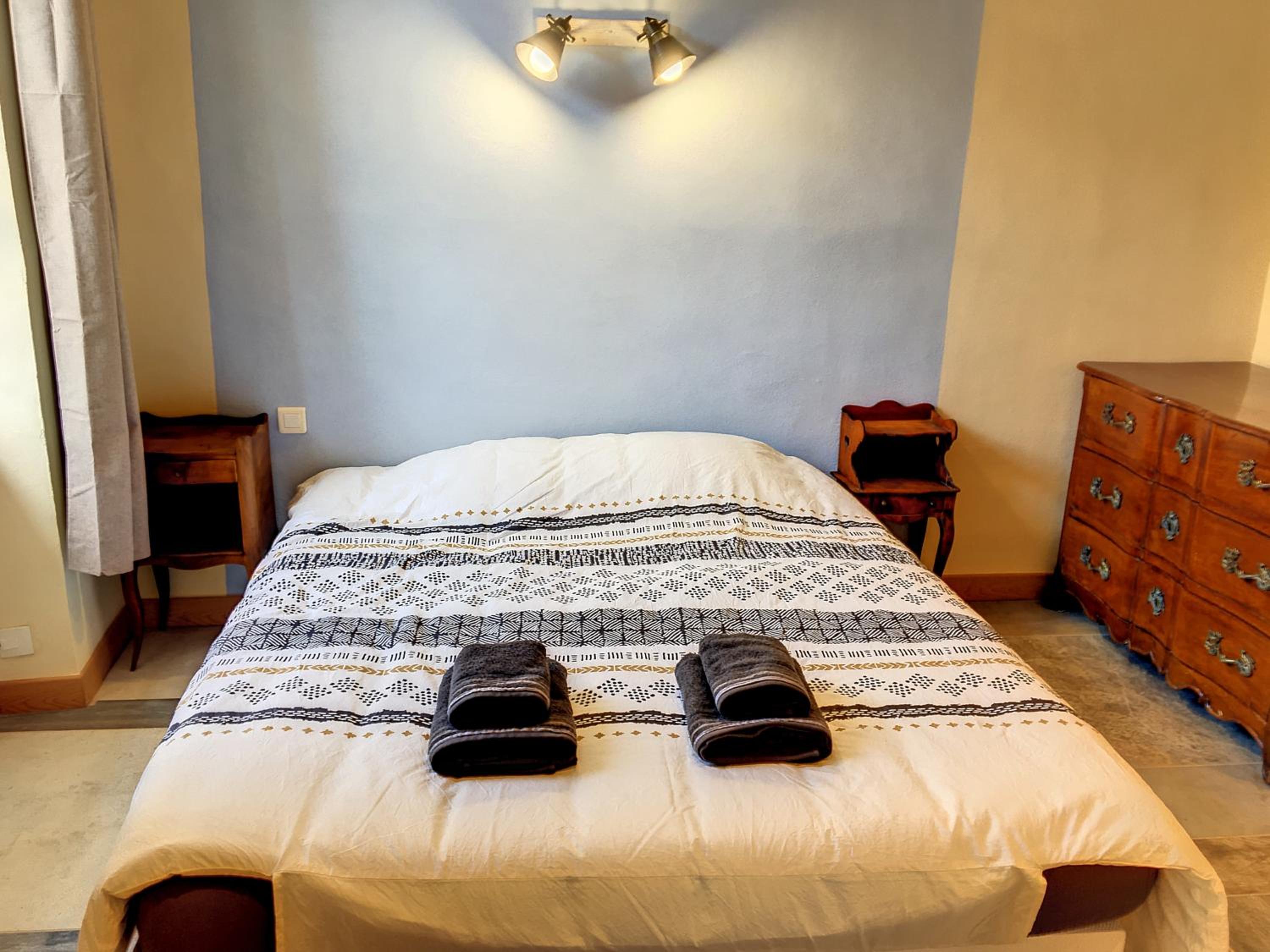 One-Bedroom Apartment - Photo 16