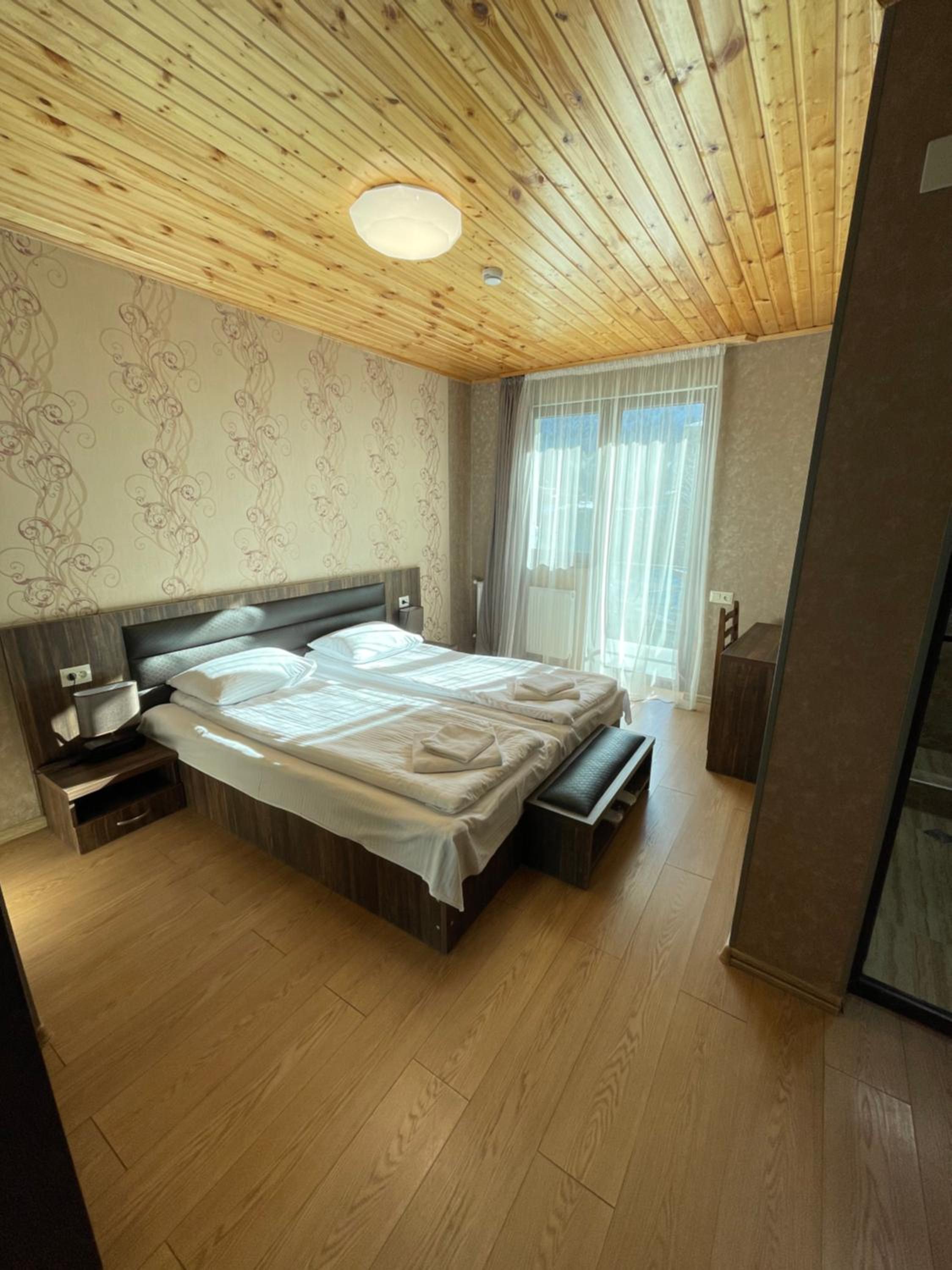 Standard Double or Twin Room with Balcony - Photo 2
