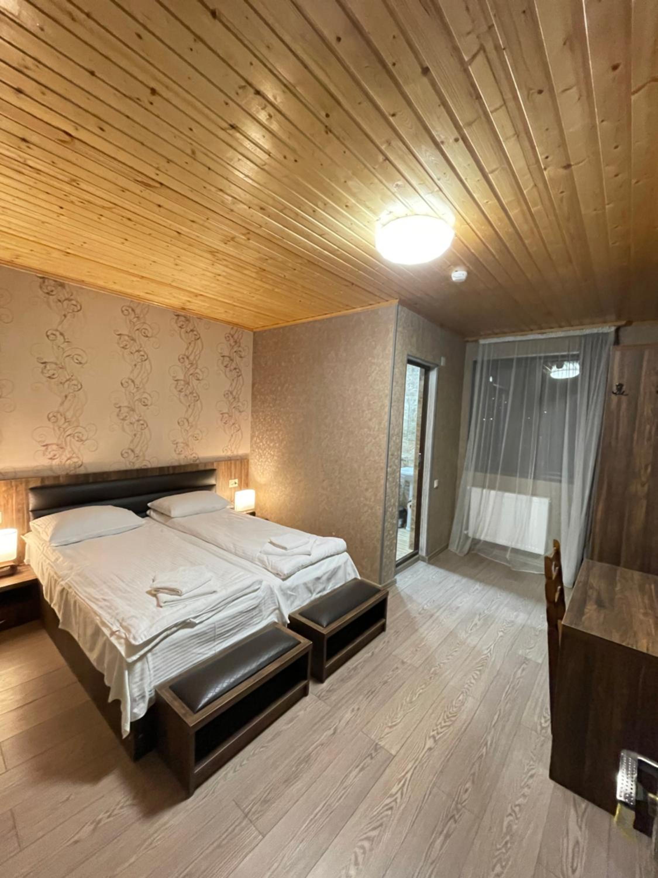 Standard Double Room - Photo 5