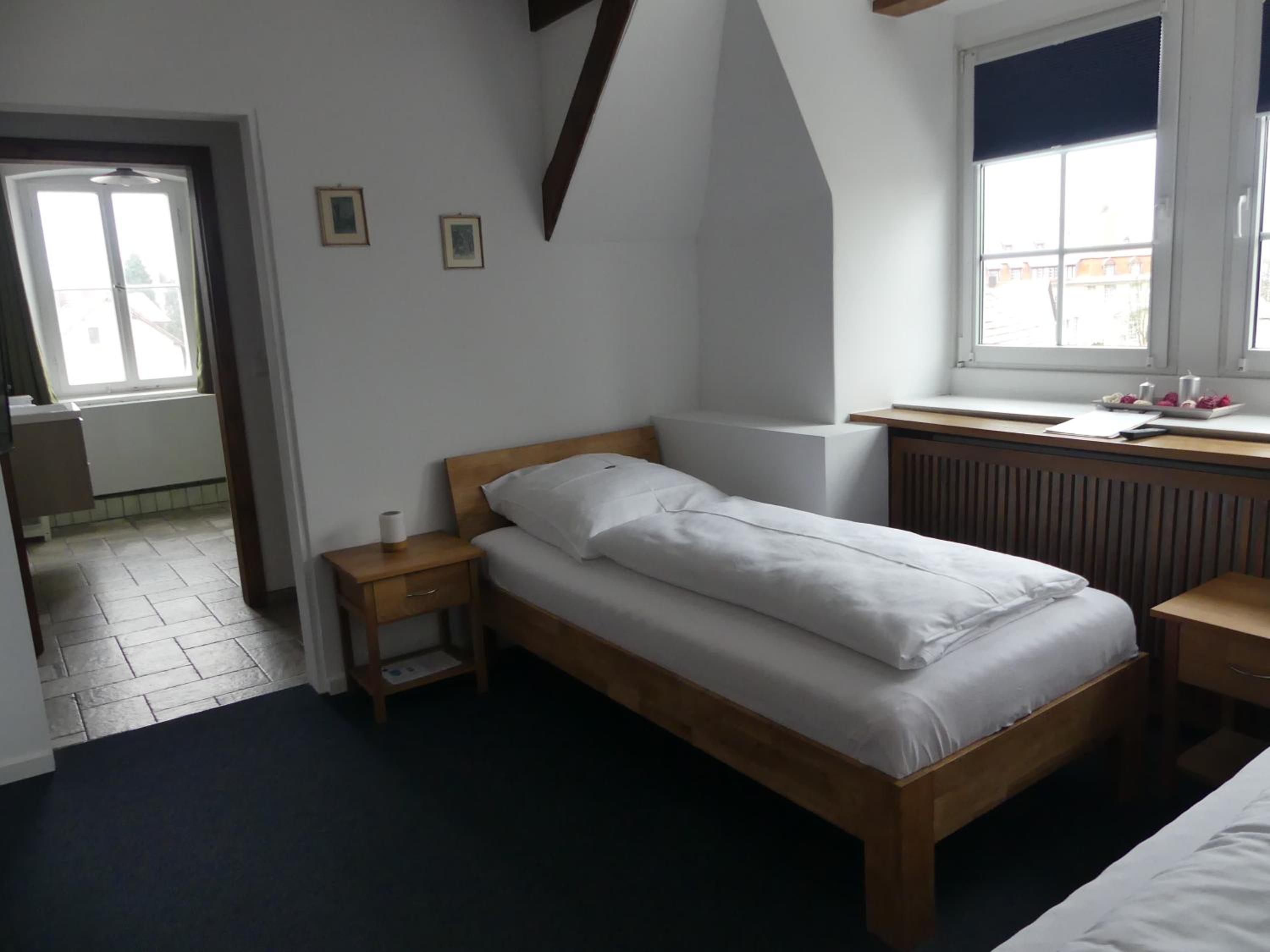 Superior Twin Room - Photo 4