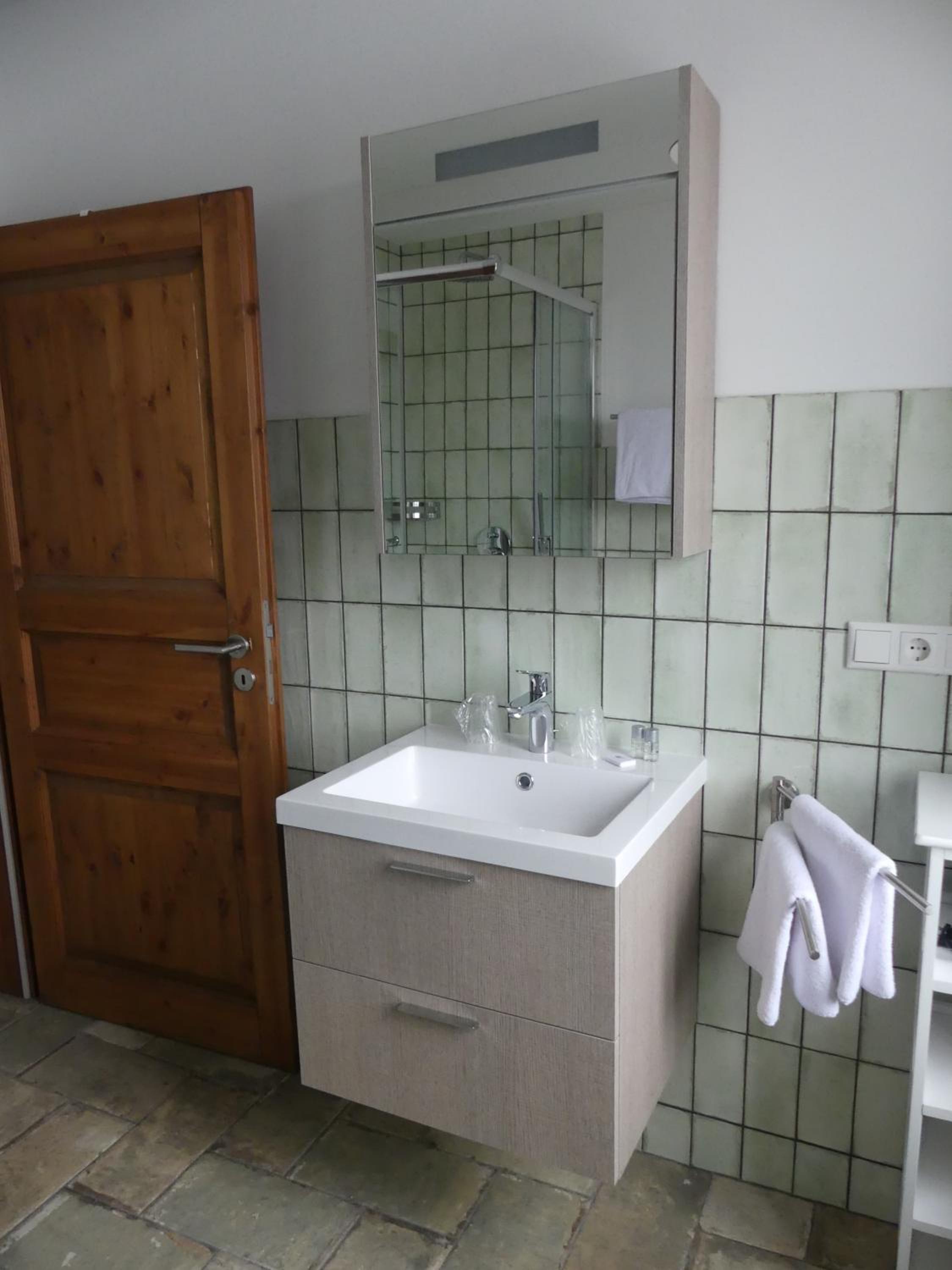 Superior Twin Room - Photo 2