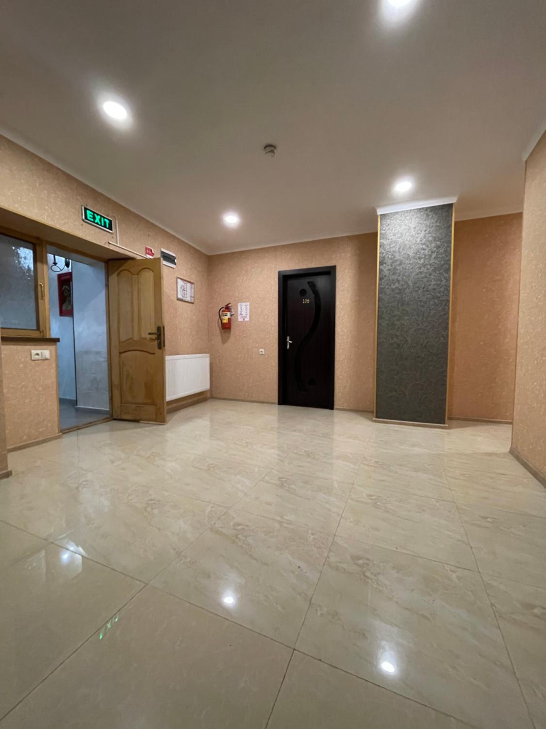 Standard Double Room - Photo 11