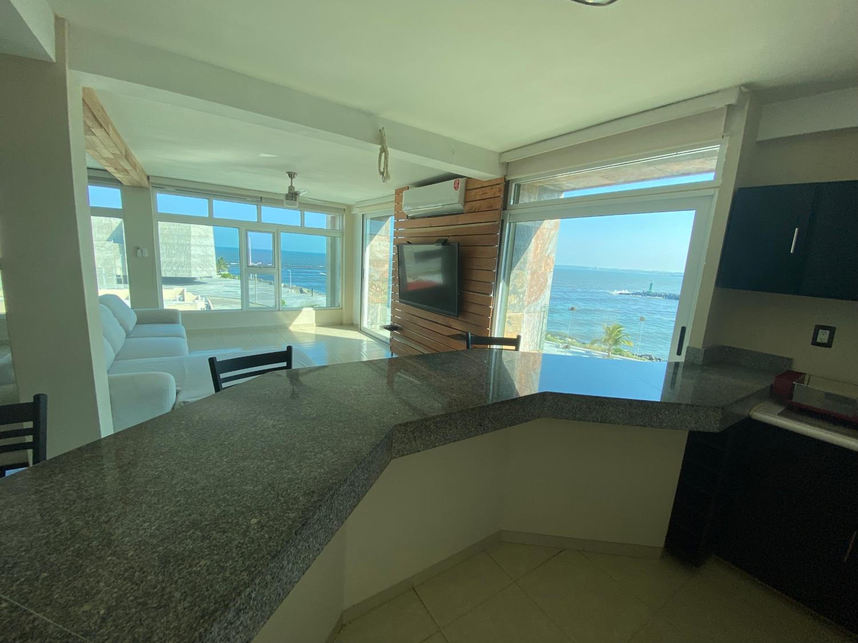 Apartment with Sea View - Photo 34