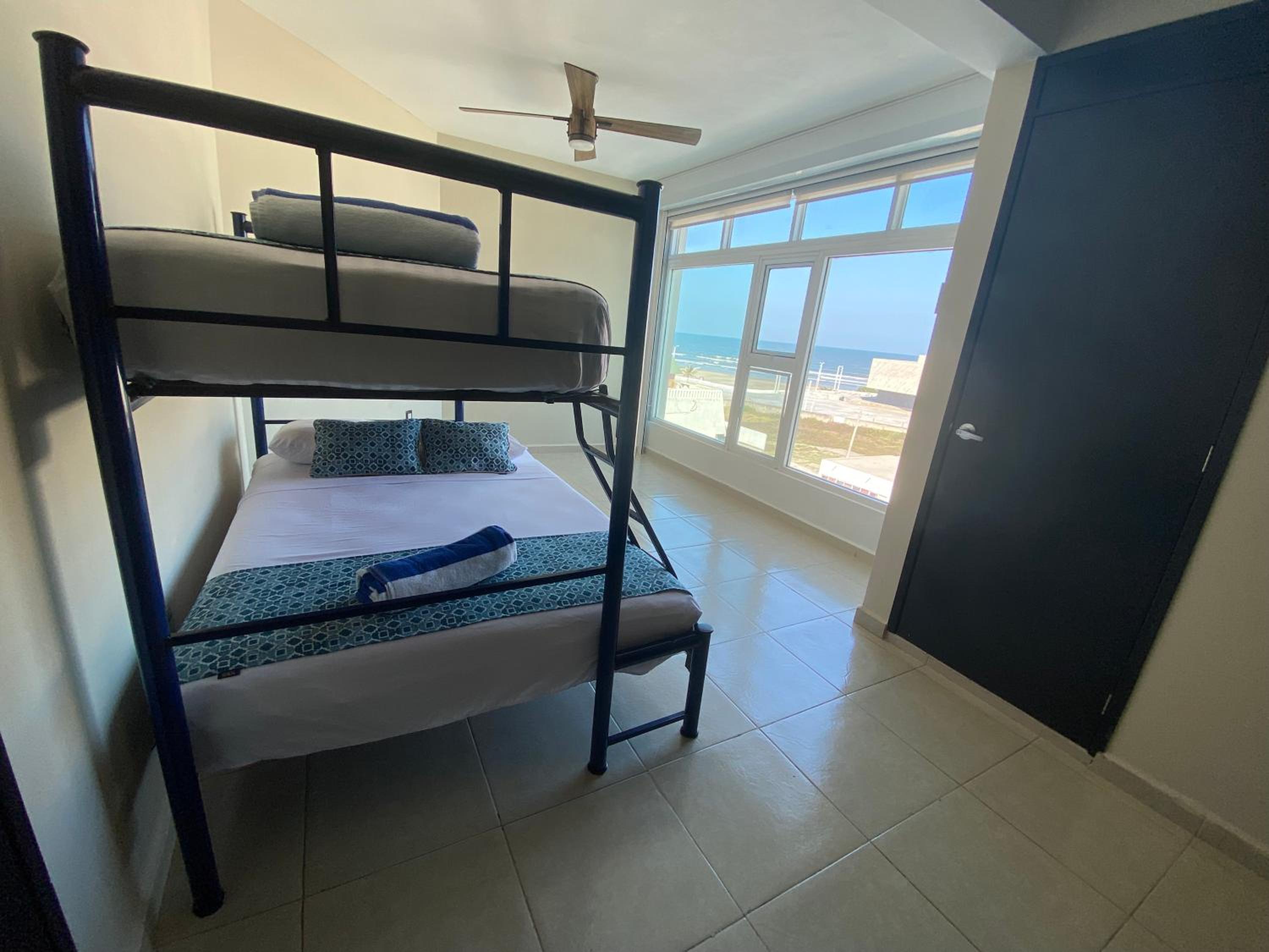 Apartment with Sea View - Photo 20