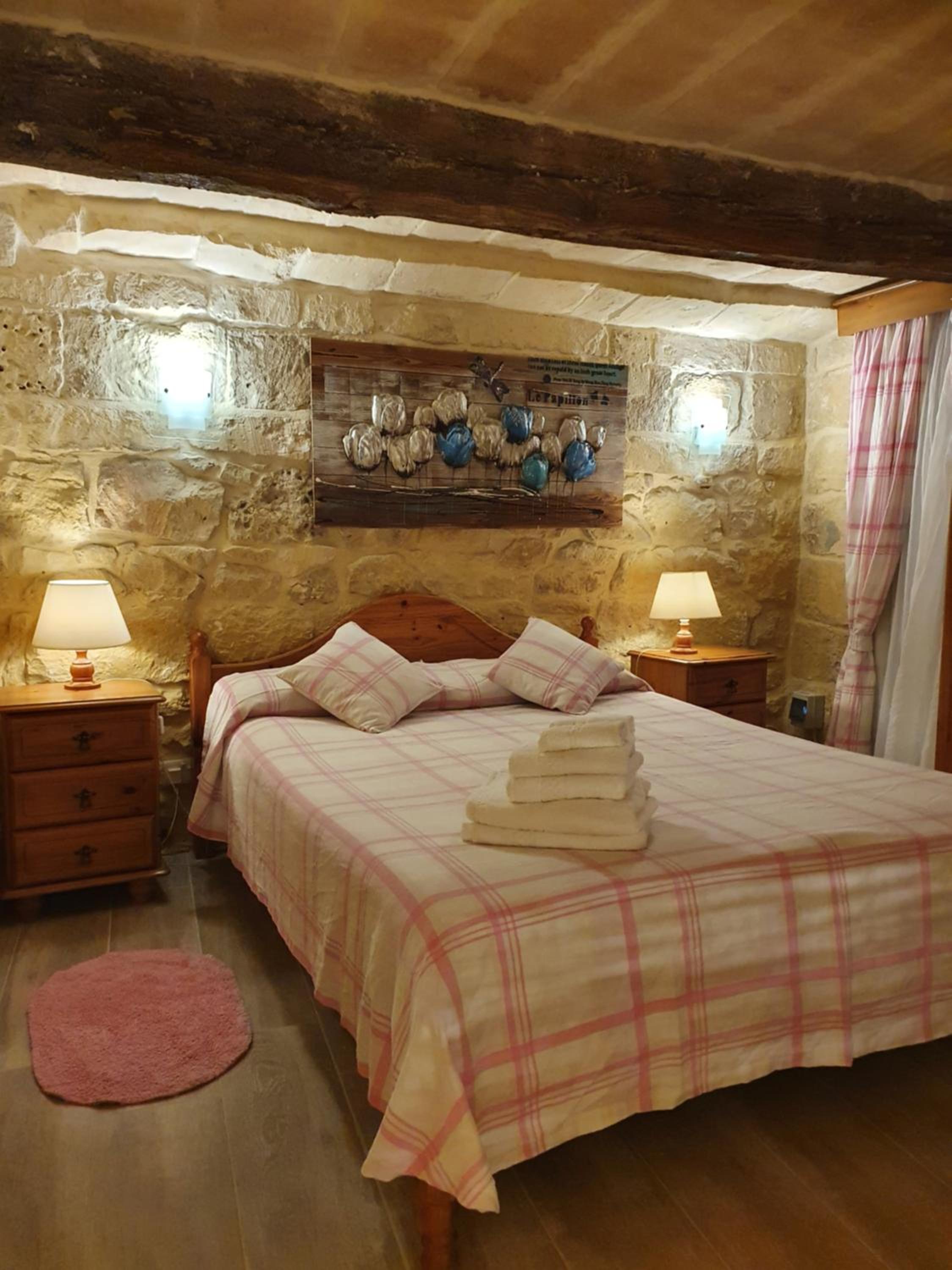 One-Bedroom House photo 1