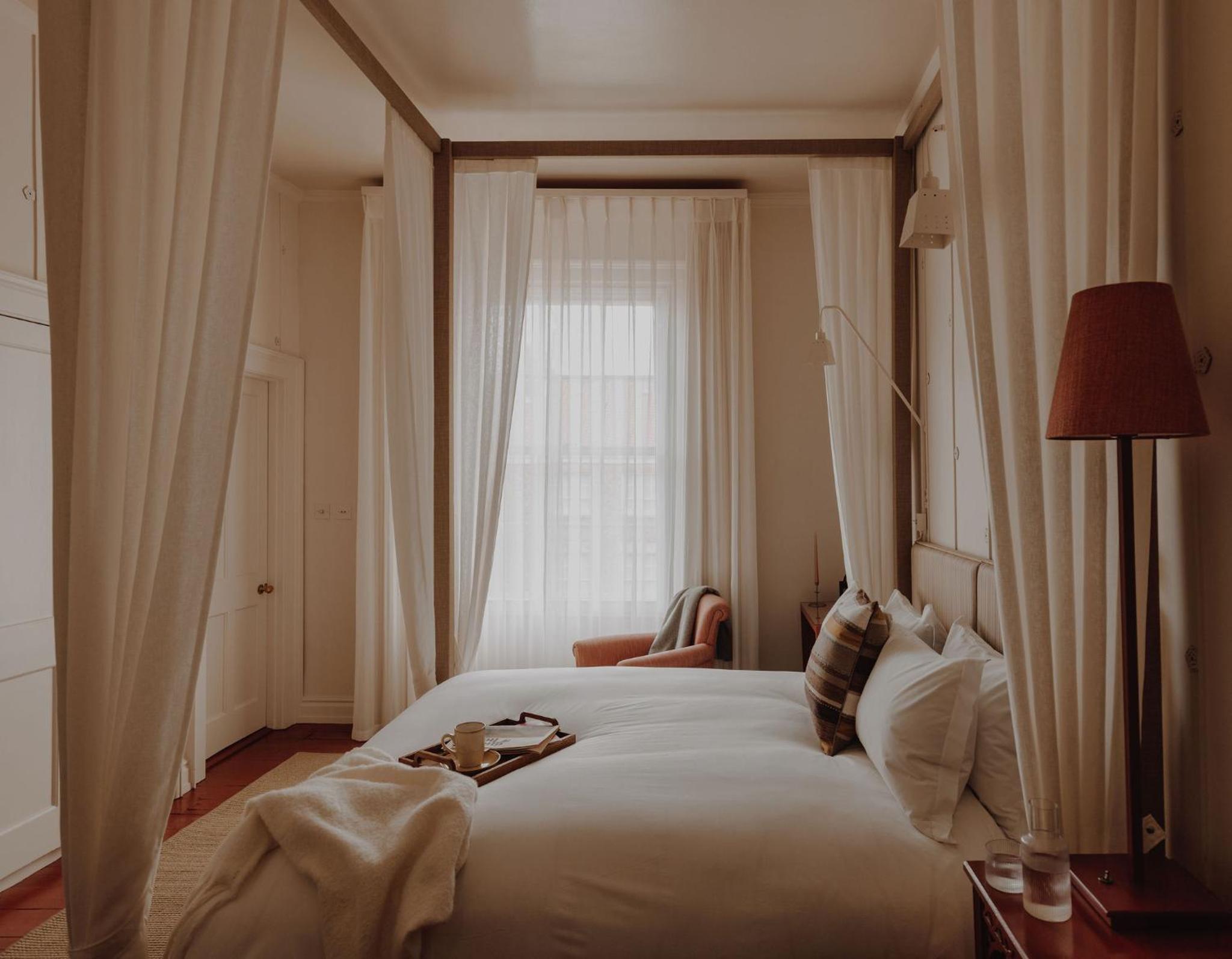 Standard King Room - Photo 1