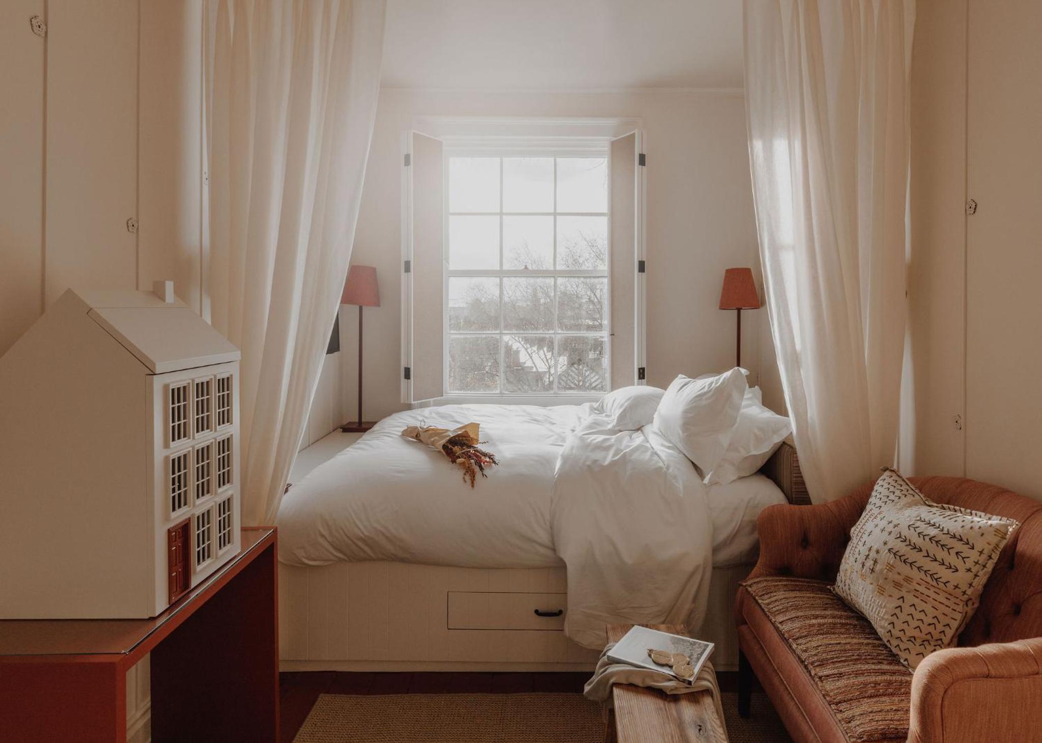 Small Guest Room