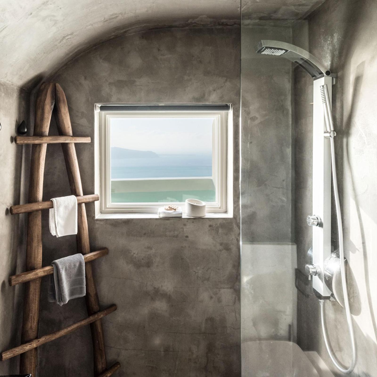 Executive Suite with Indoor or Outdoor Hot Tub and Caldera View - Photo 22