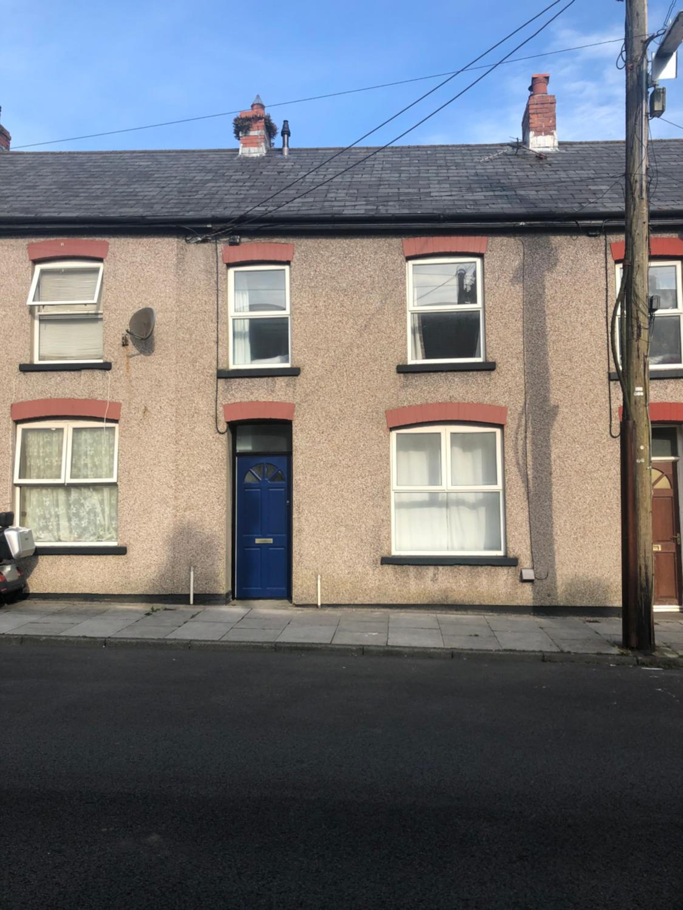 Three-Bedroom House - Photo 12