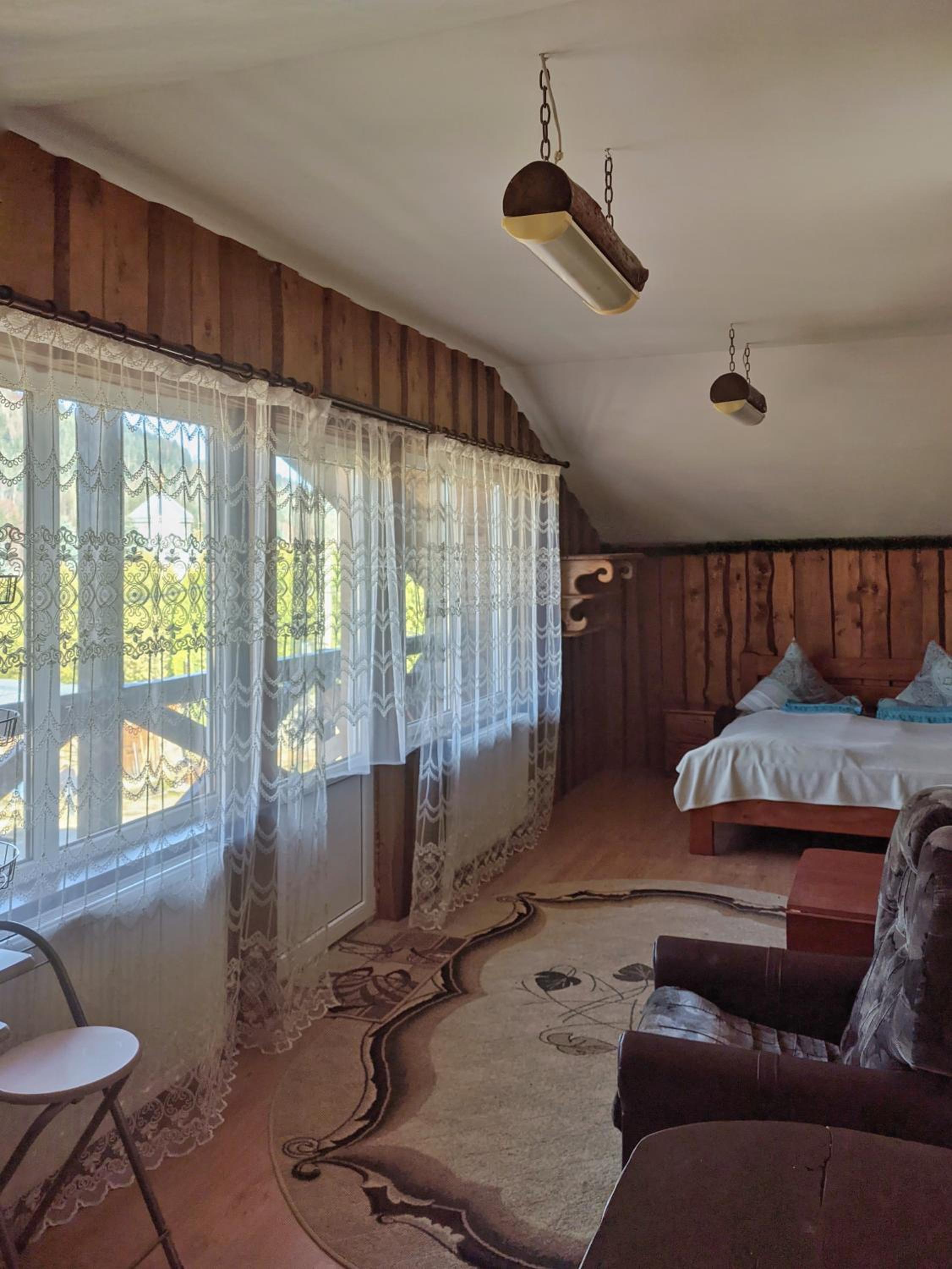 Deluxe Room (2 Adults + 1 Child) photo 3