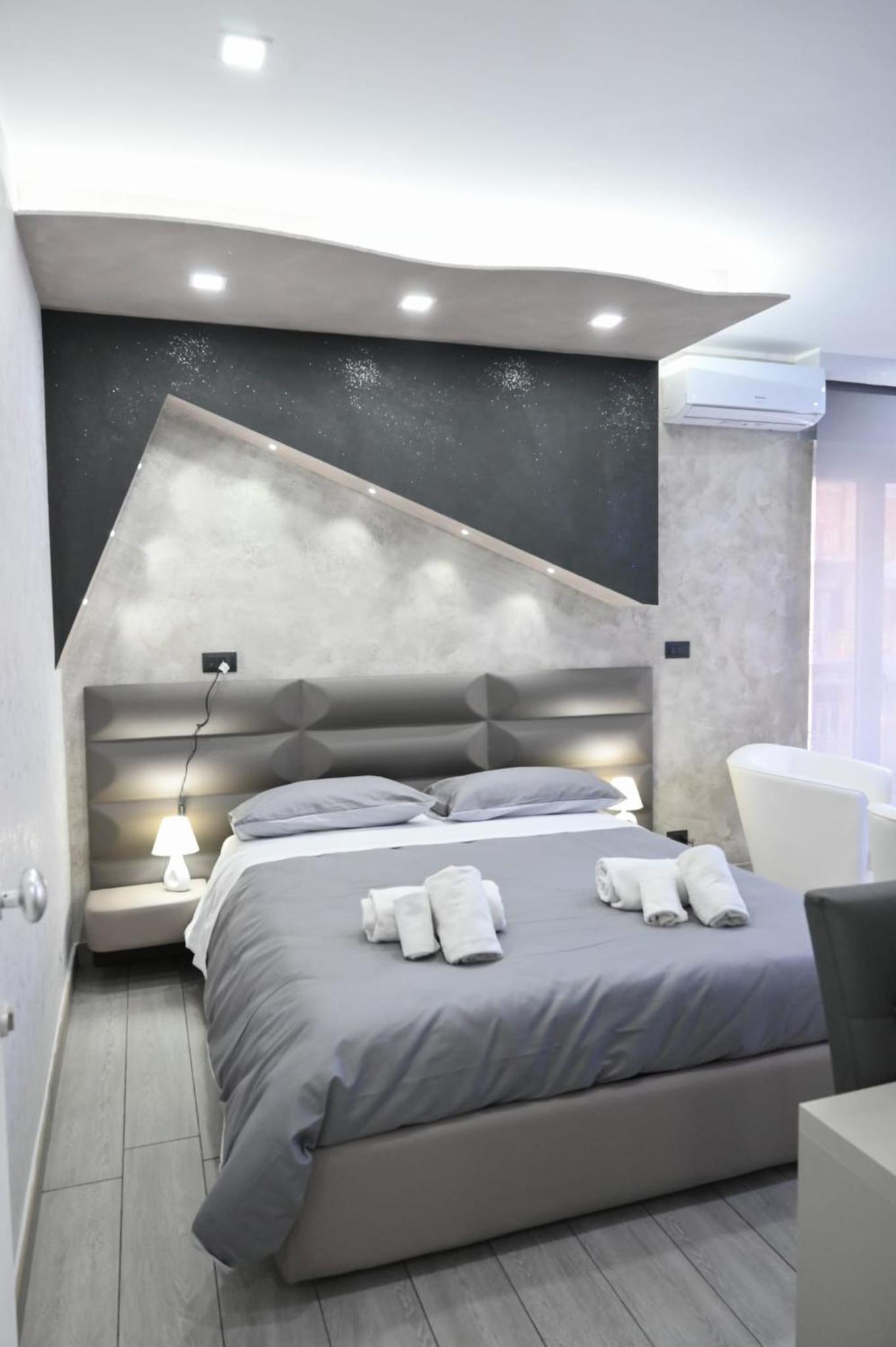 Queen Room with Spa Bath