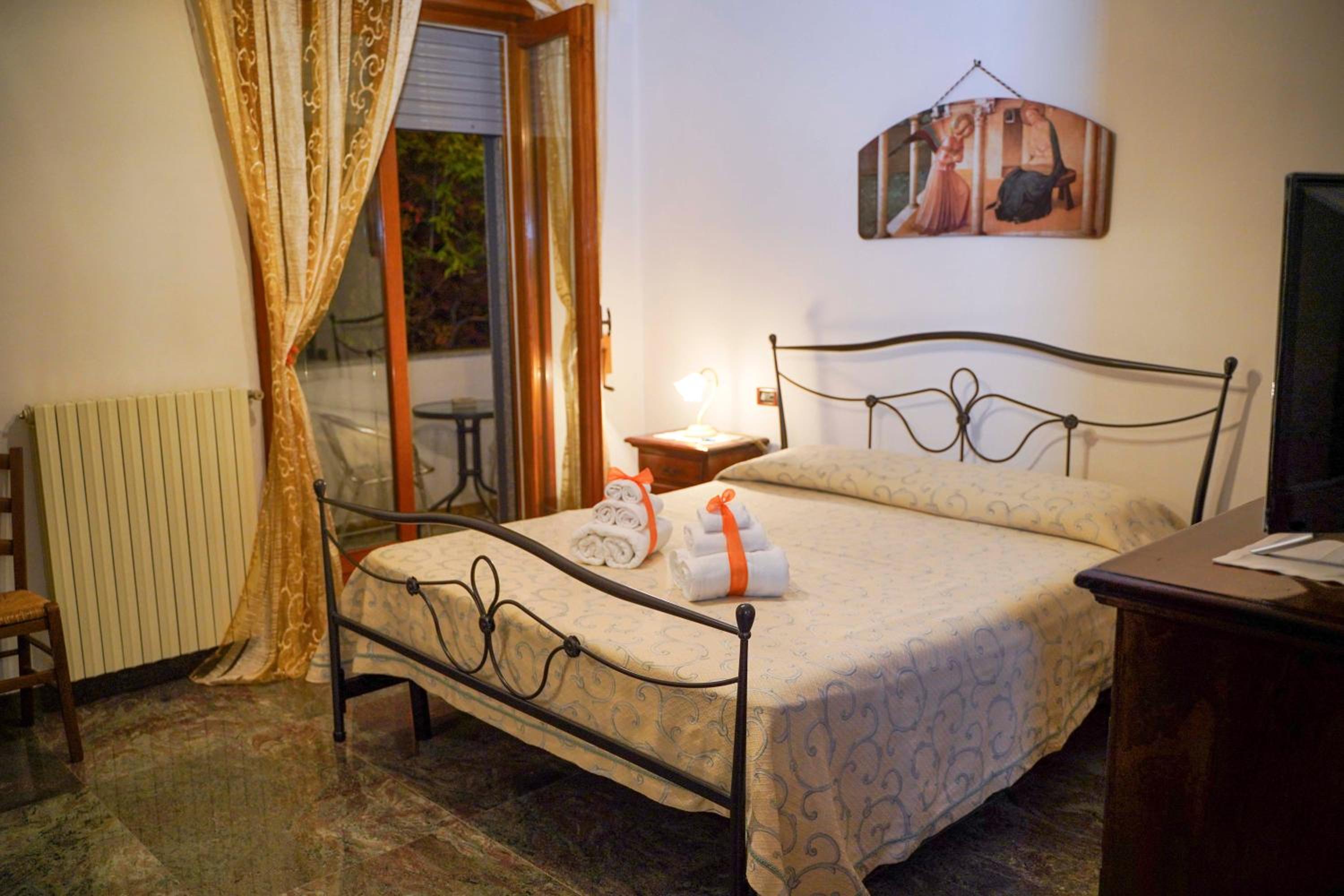 Double or Twin Room with Balcony photo 1