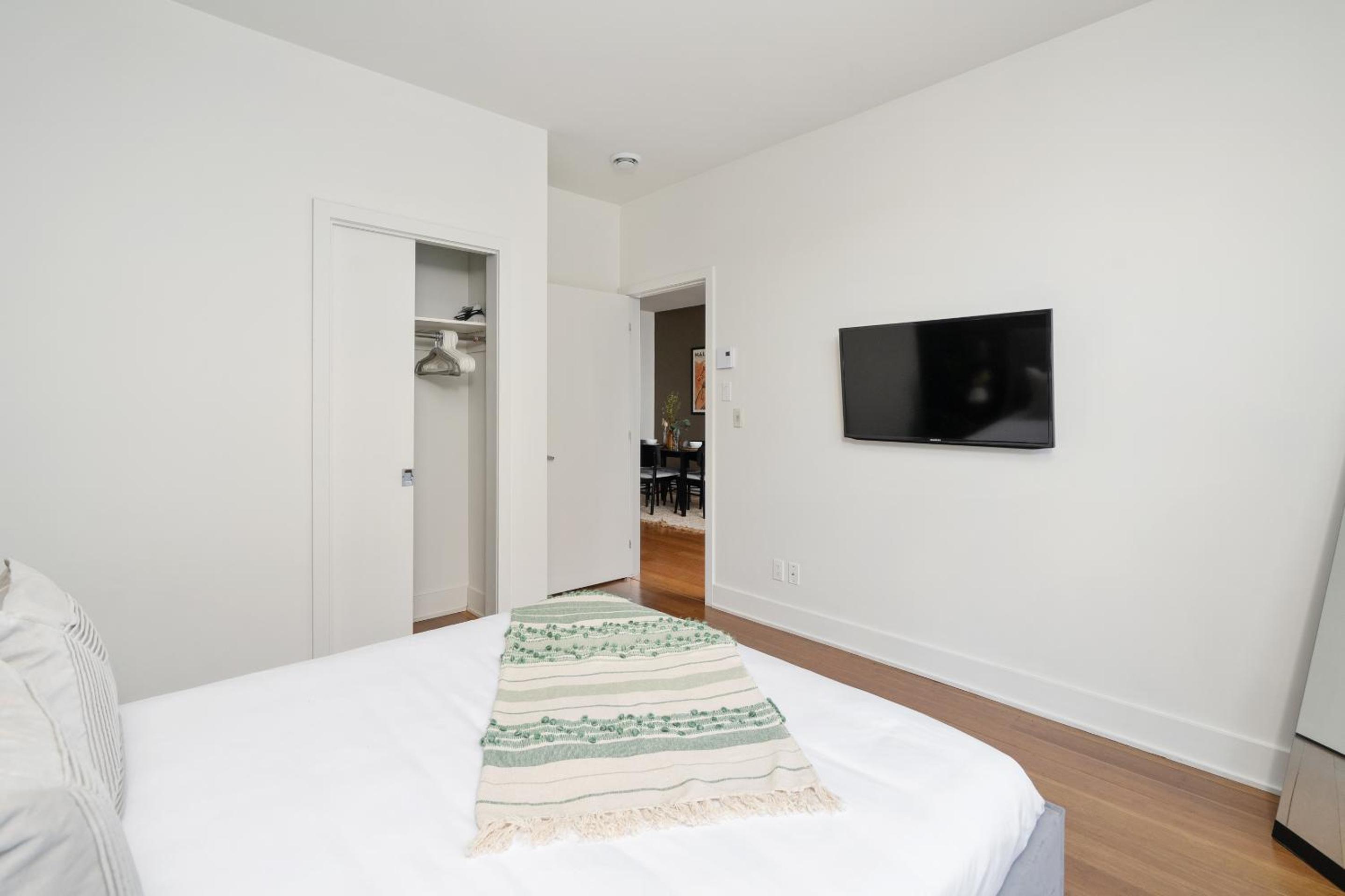 Superior Apartment - Photo 16