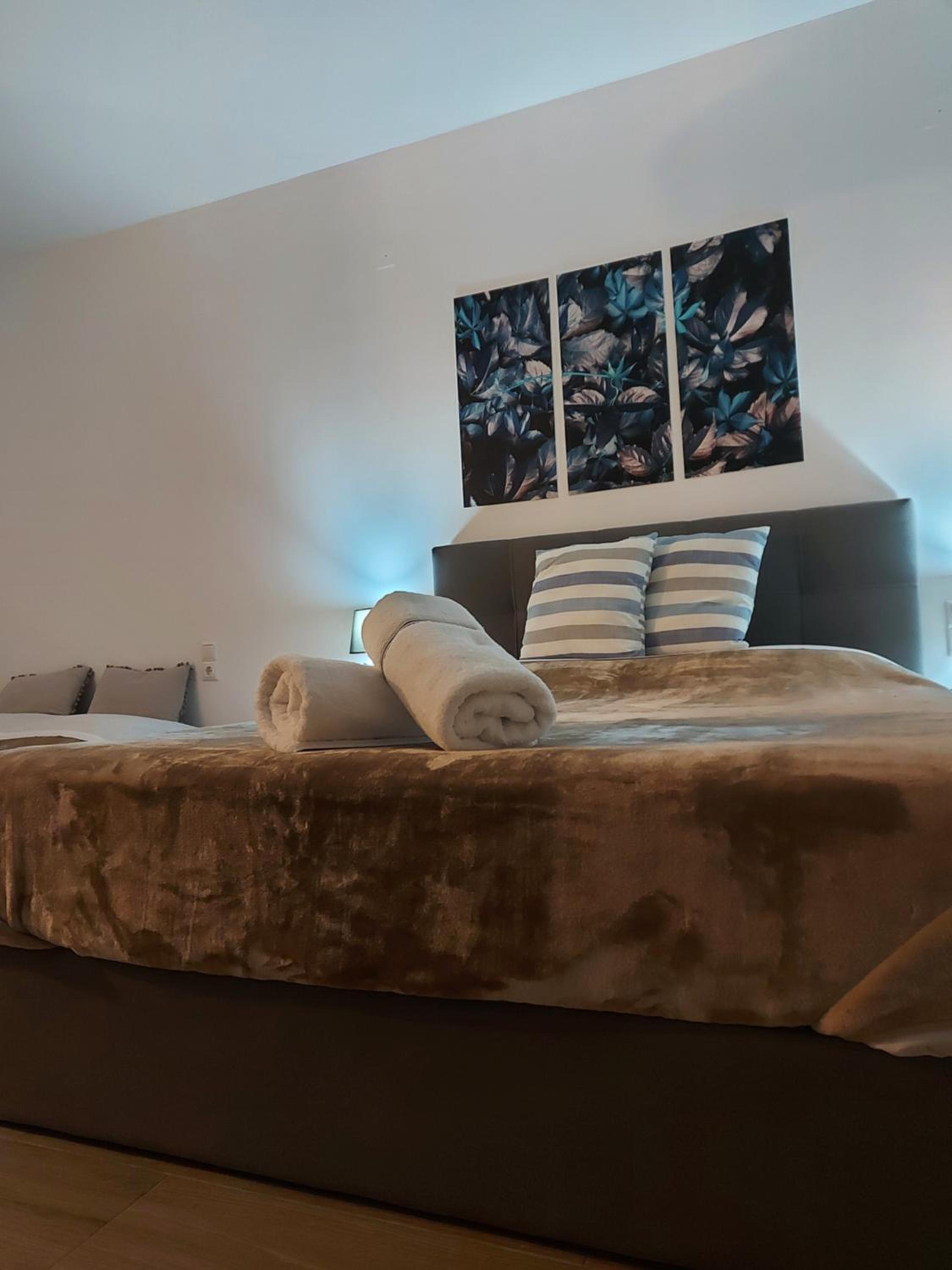 One-Bedroom Apartment - Photo 28
