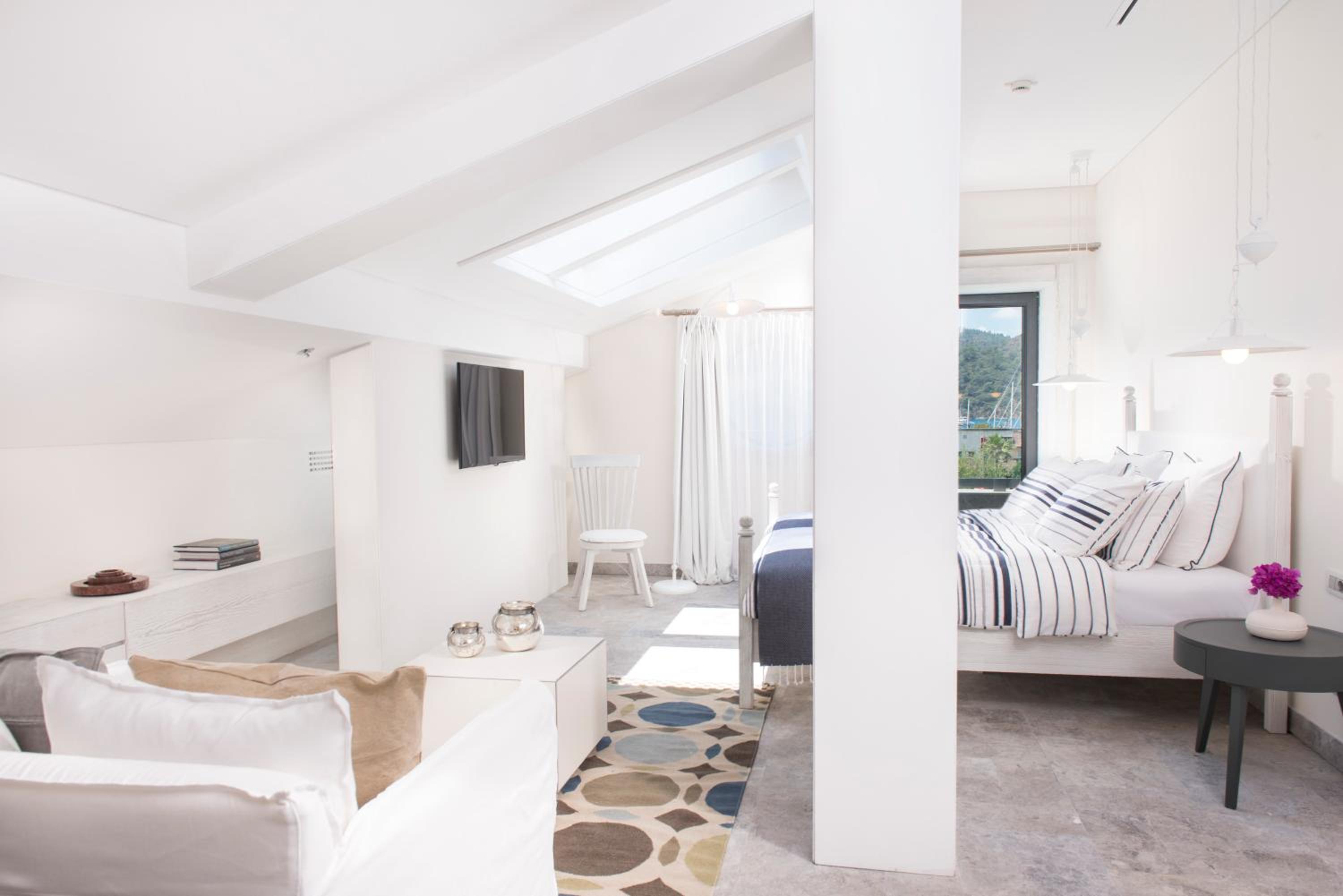 Grand Superior Room