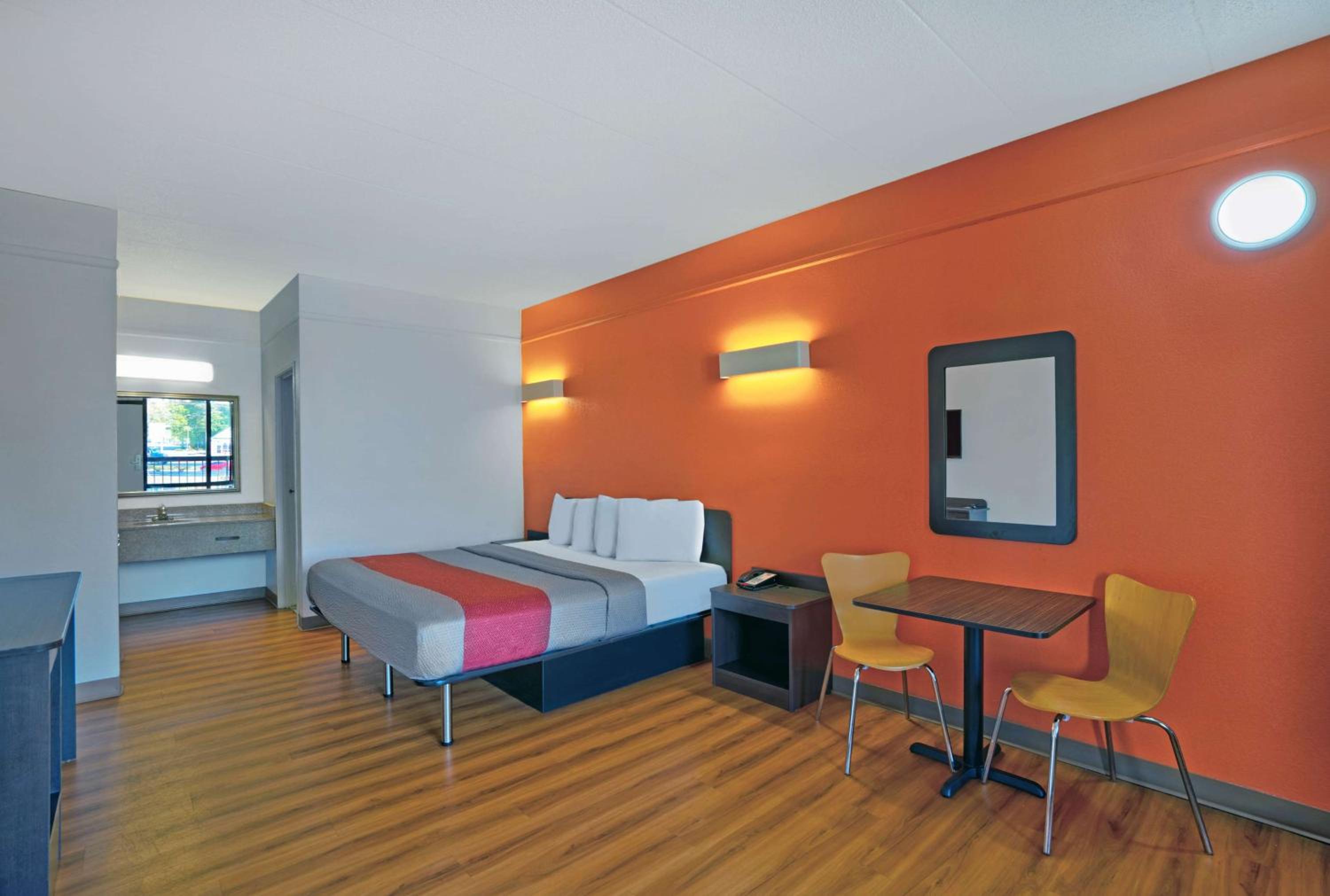 King Room - Smoking  - Photo 1
