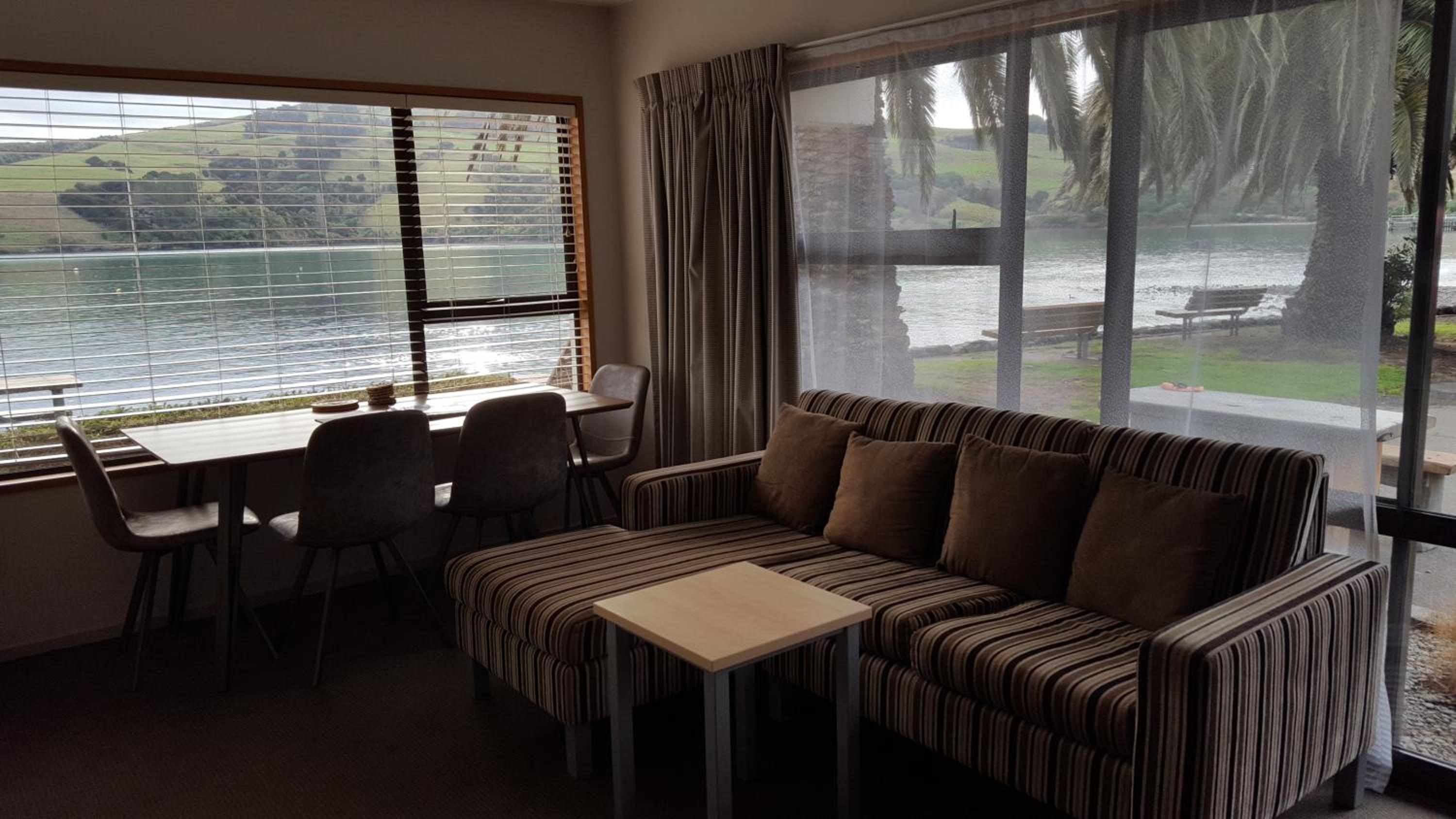 Three-Bedroom Apartment - Waterfront photo 3