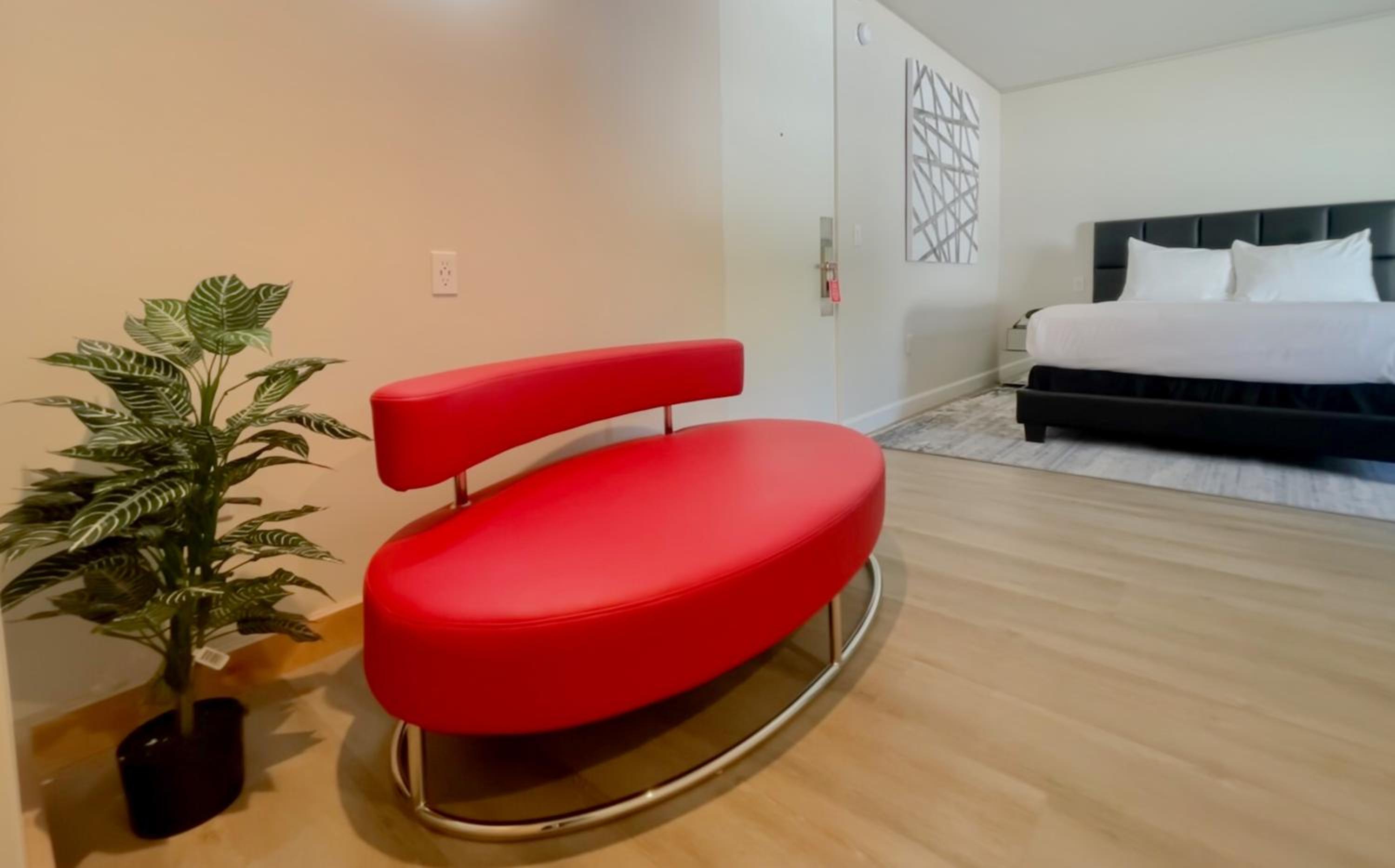 Deluxe Queen Bed