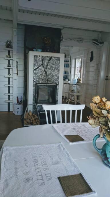 Three-Bedroom House - Photo 12