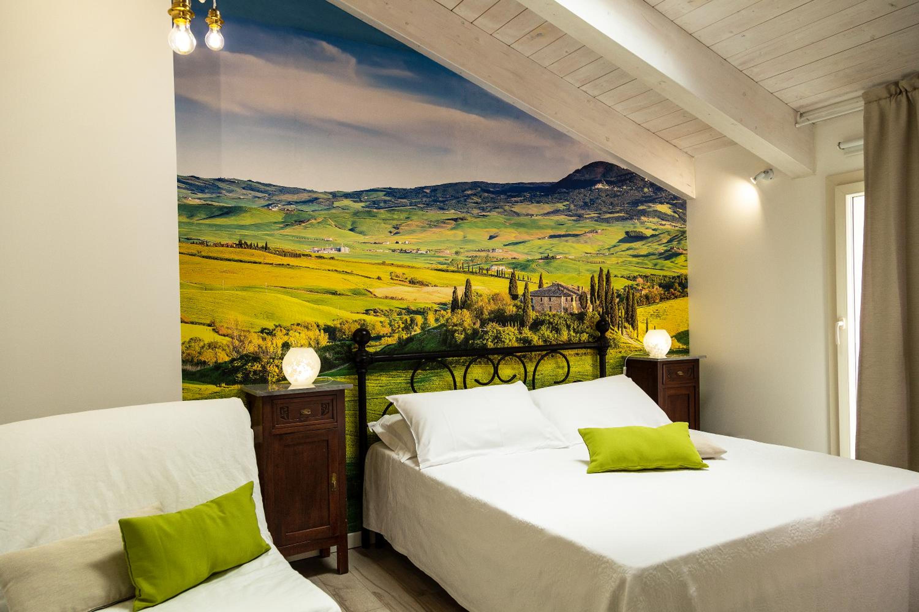 Double Room with Balcony (3 Adults) photo 1