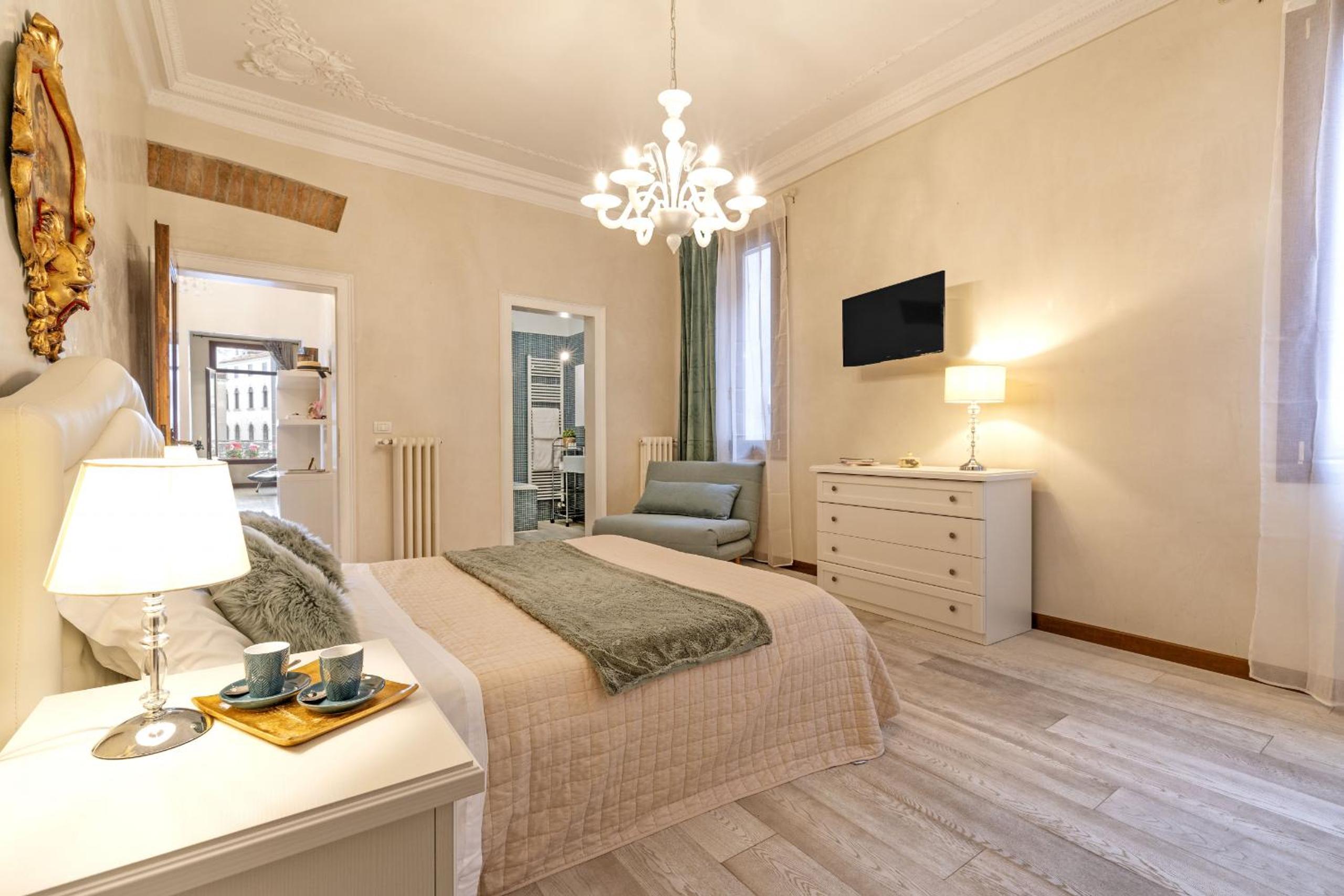 Superior Apartment photo 3