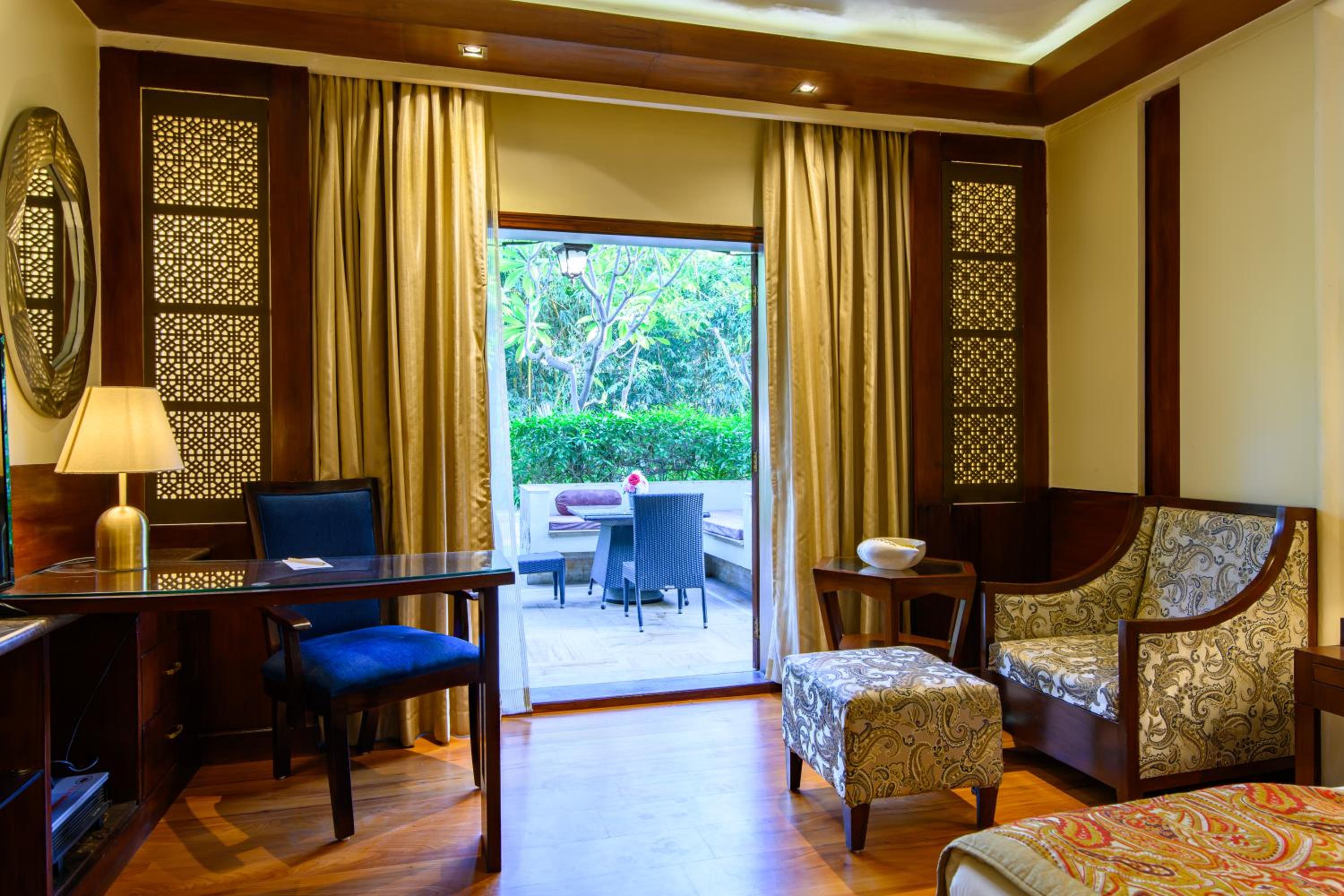 Luxury Cottage with Sit Out:10% discount on Food & Beverages (excluding In-Room Dining and Liquor), 10% discount on Spa Services, Laundry Services, Complimentary Happy Hour Offer – Buy 1 Get 1 Free, available daily from 11:00 AM to 7:00 PM. - Photo 9