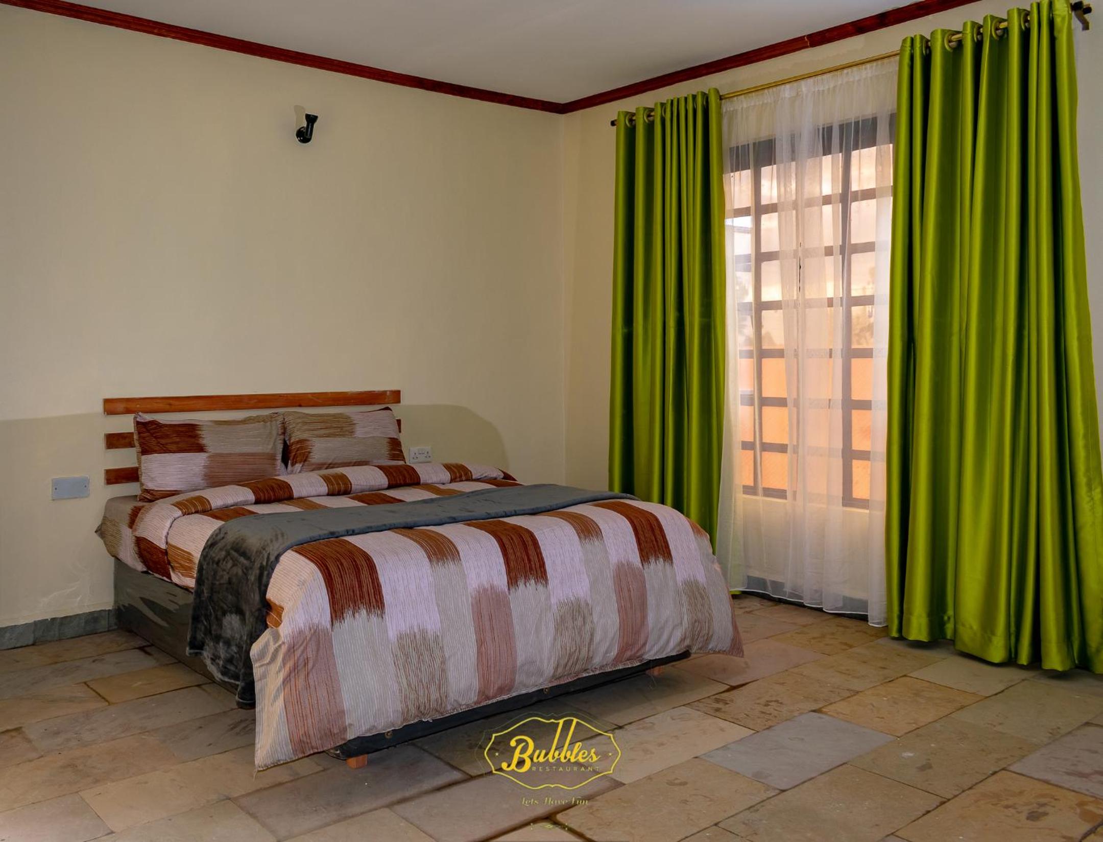 Deluxe Double Room with Balcony - Photo 5