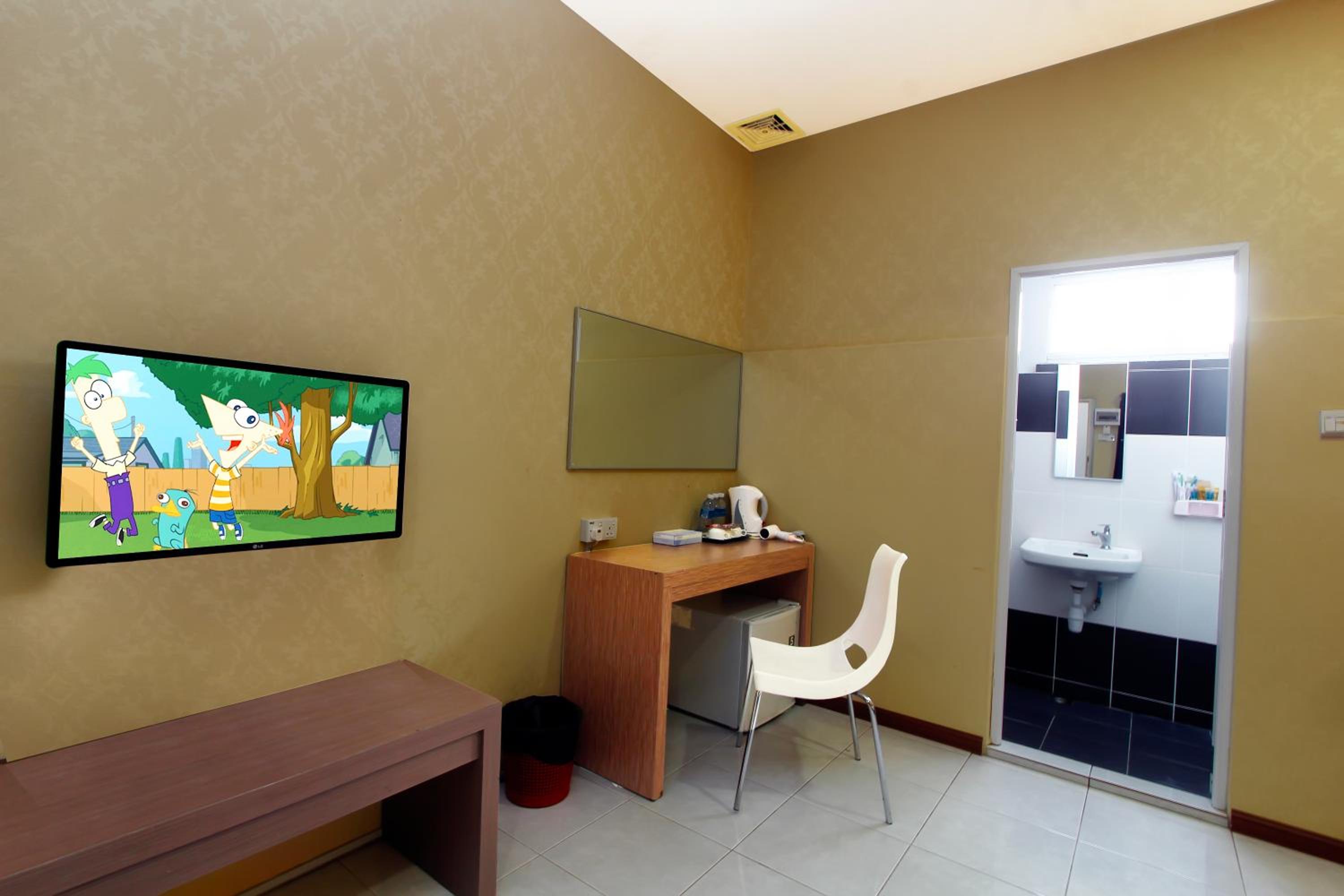Standard Triple Room photo 2