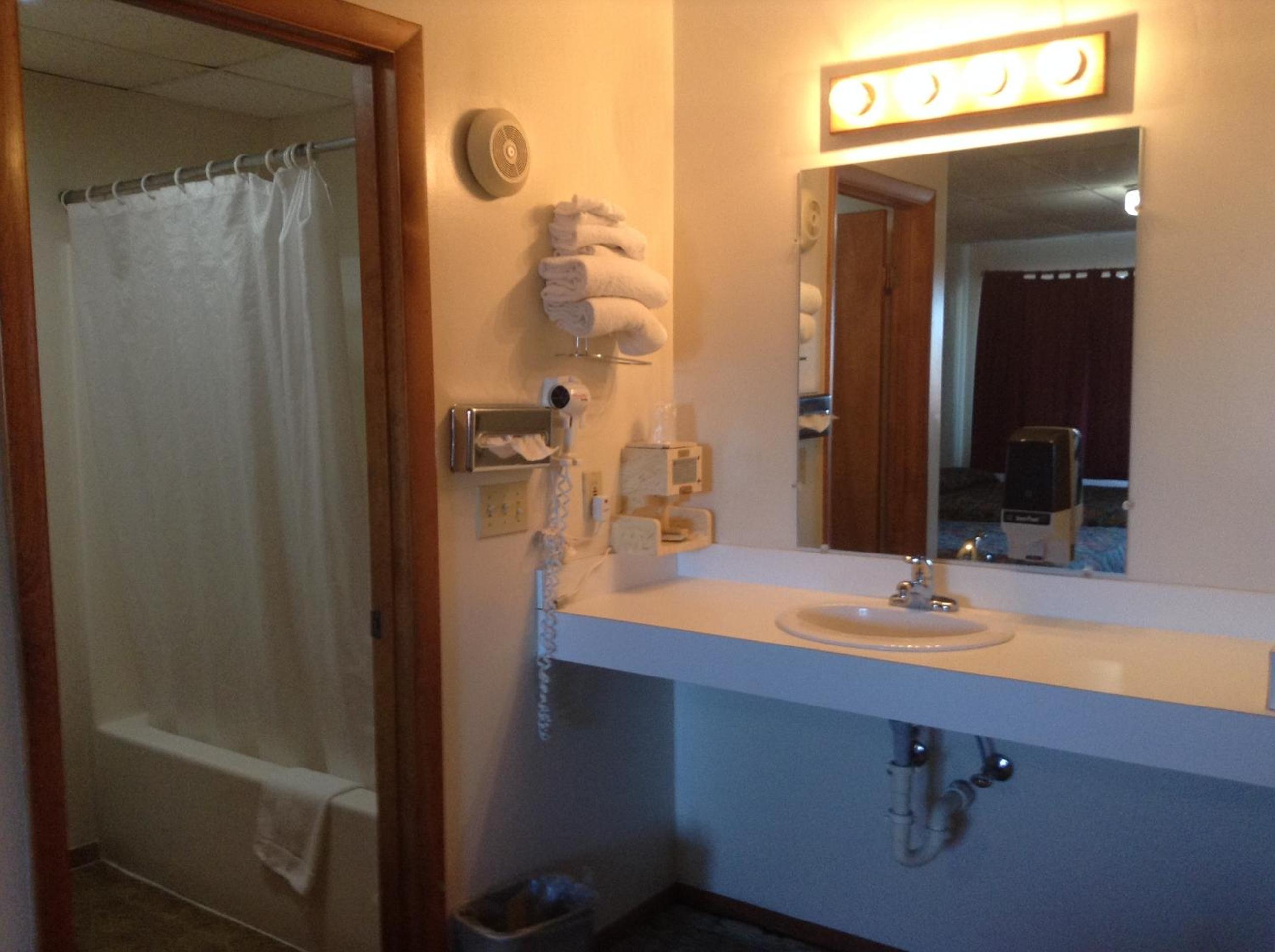 Double Room with Two Double Beds photo 2