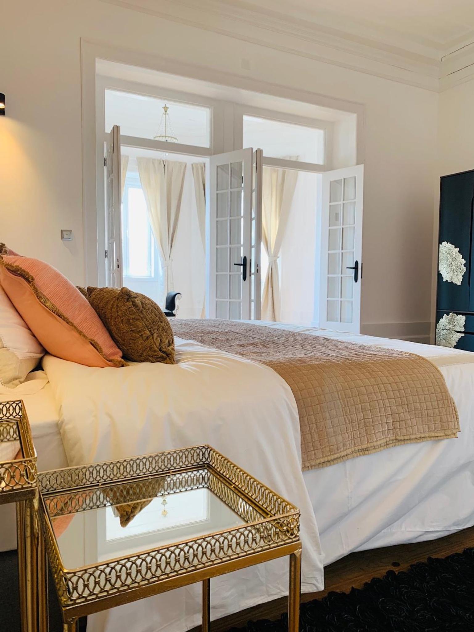 Deluxe King Room photo 1