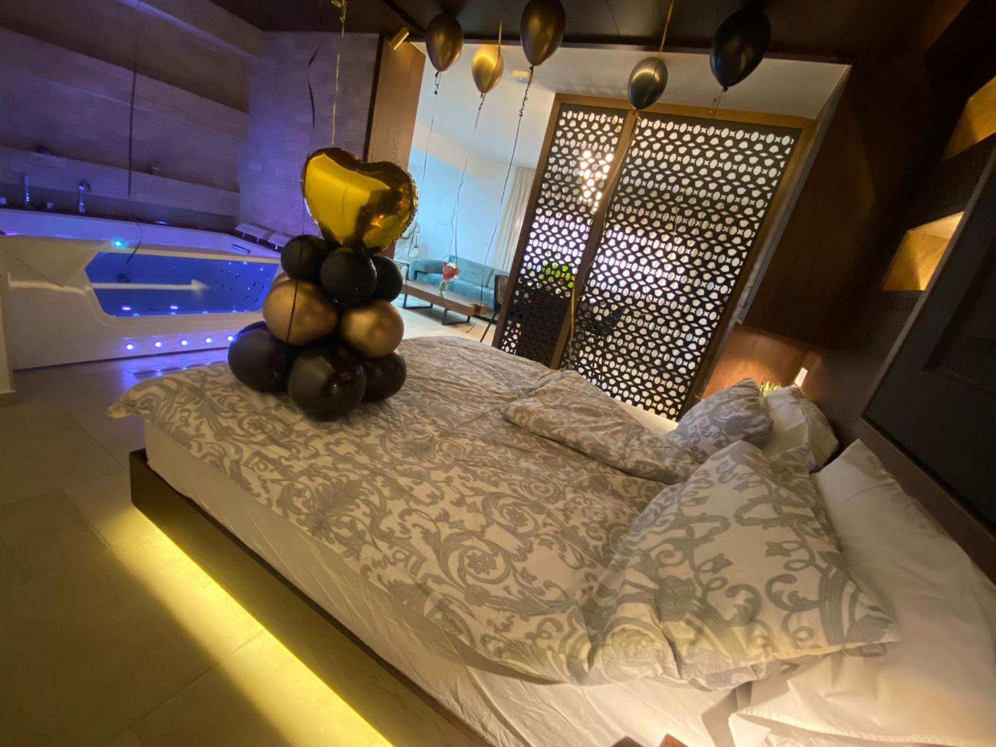 One-Bedroom Apartment - Photo 30