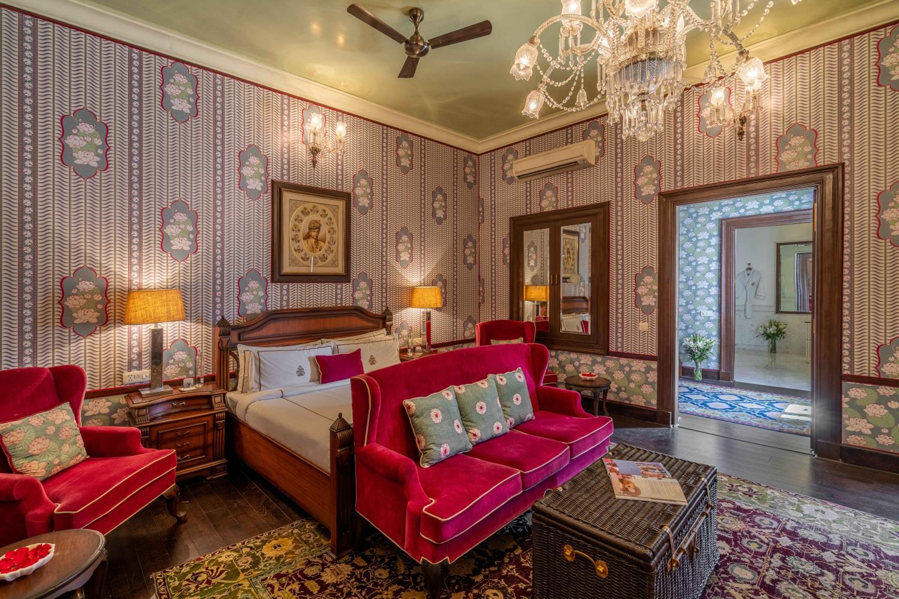 Palace Suite photo 2