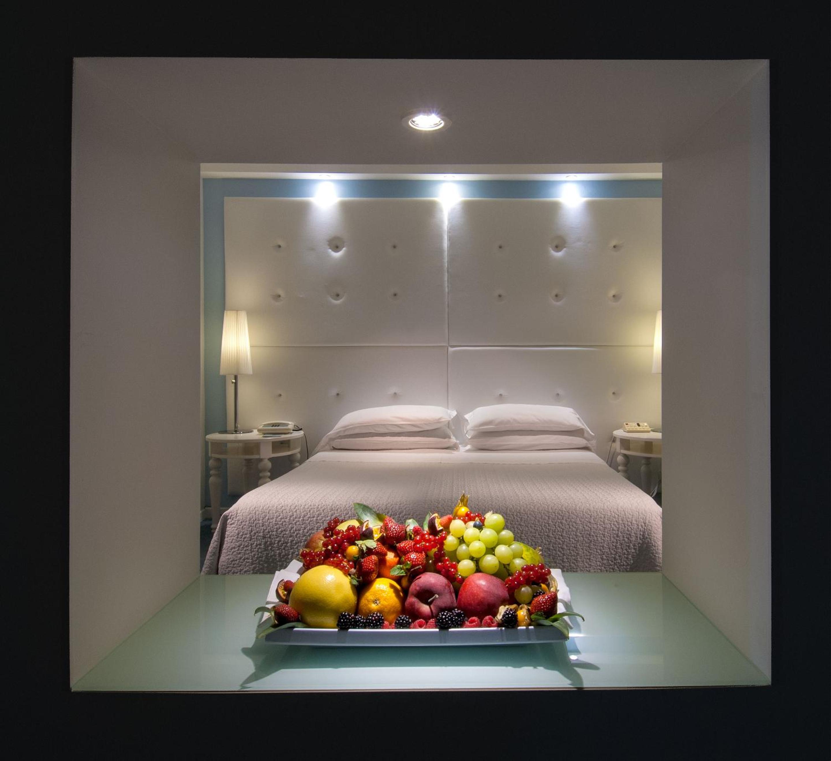 Deluxe Suite - Photo 3